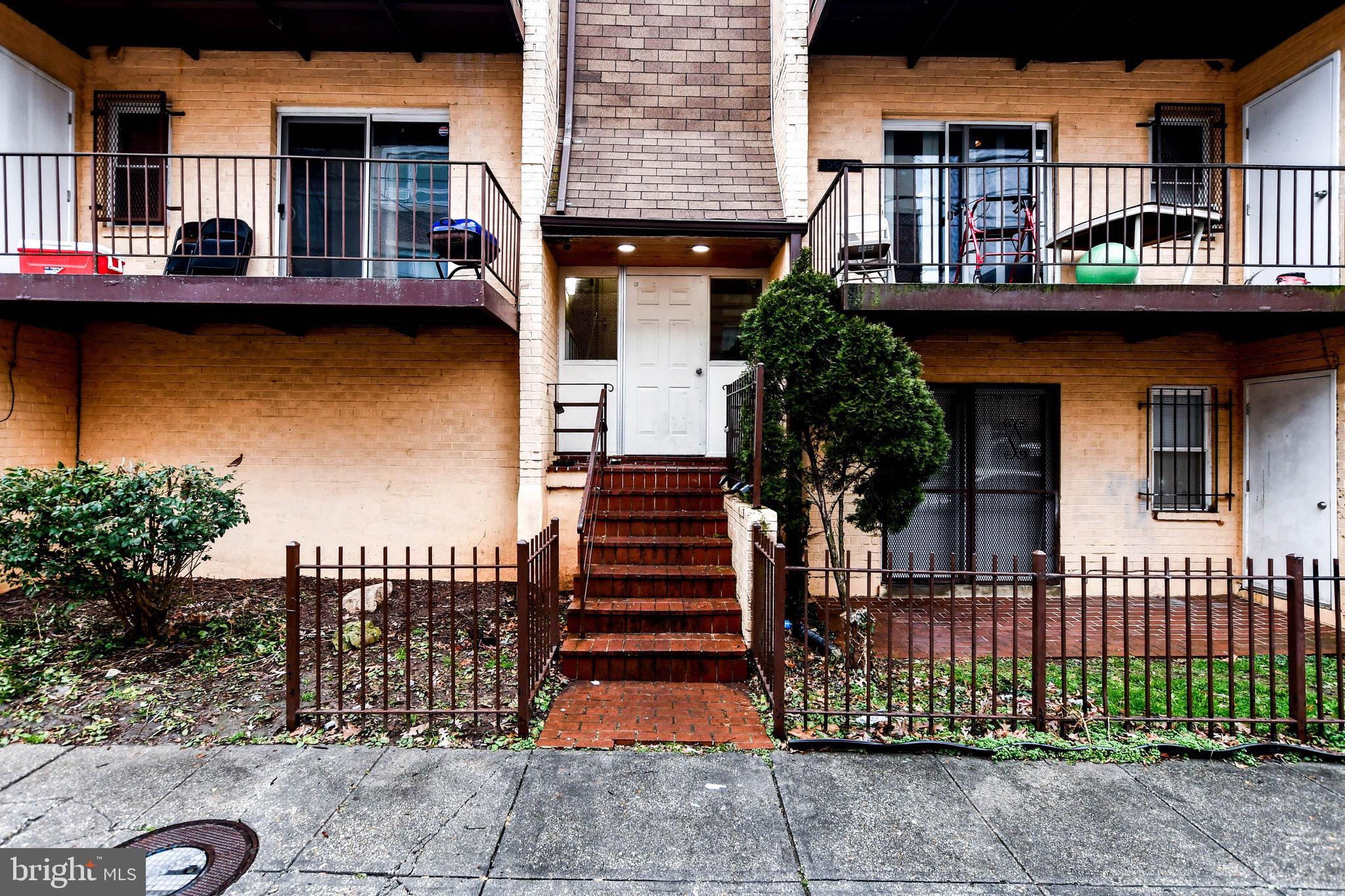 5005 D STREET SE 302