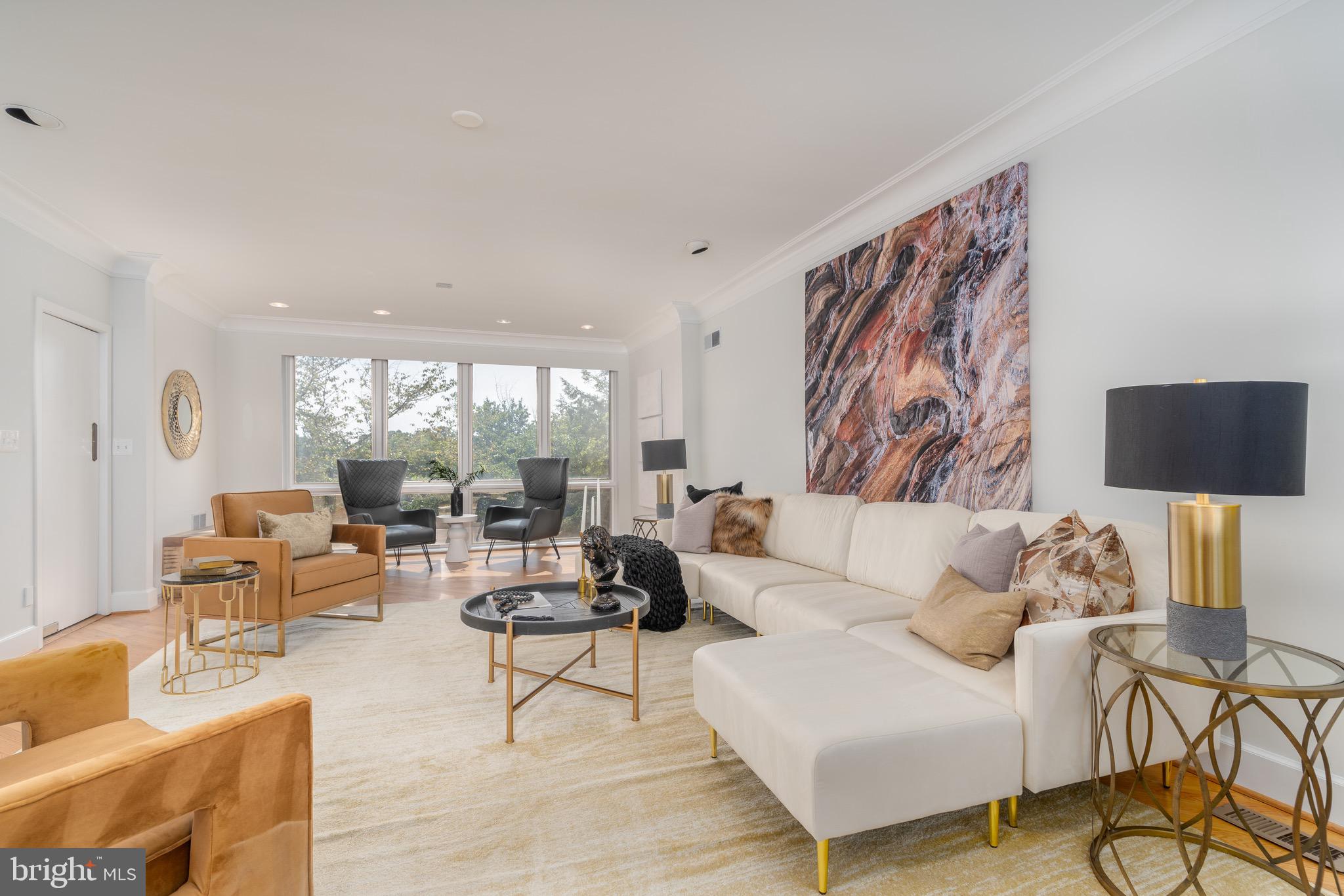 4518 FOXHALL CRESCENT NW