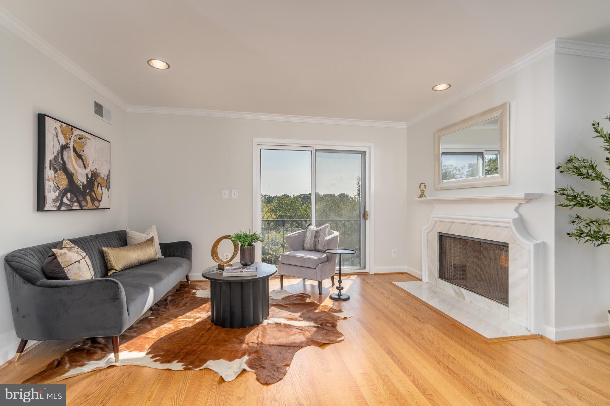 4518 FOXHALL CRESCENT NW