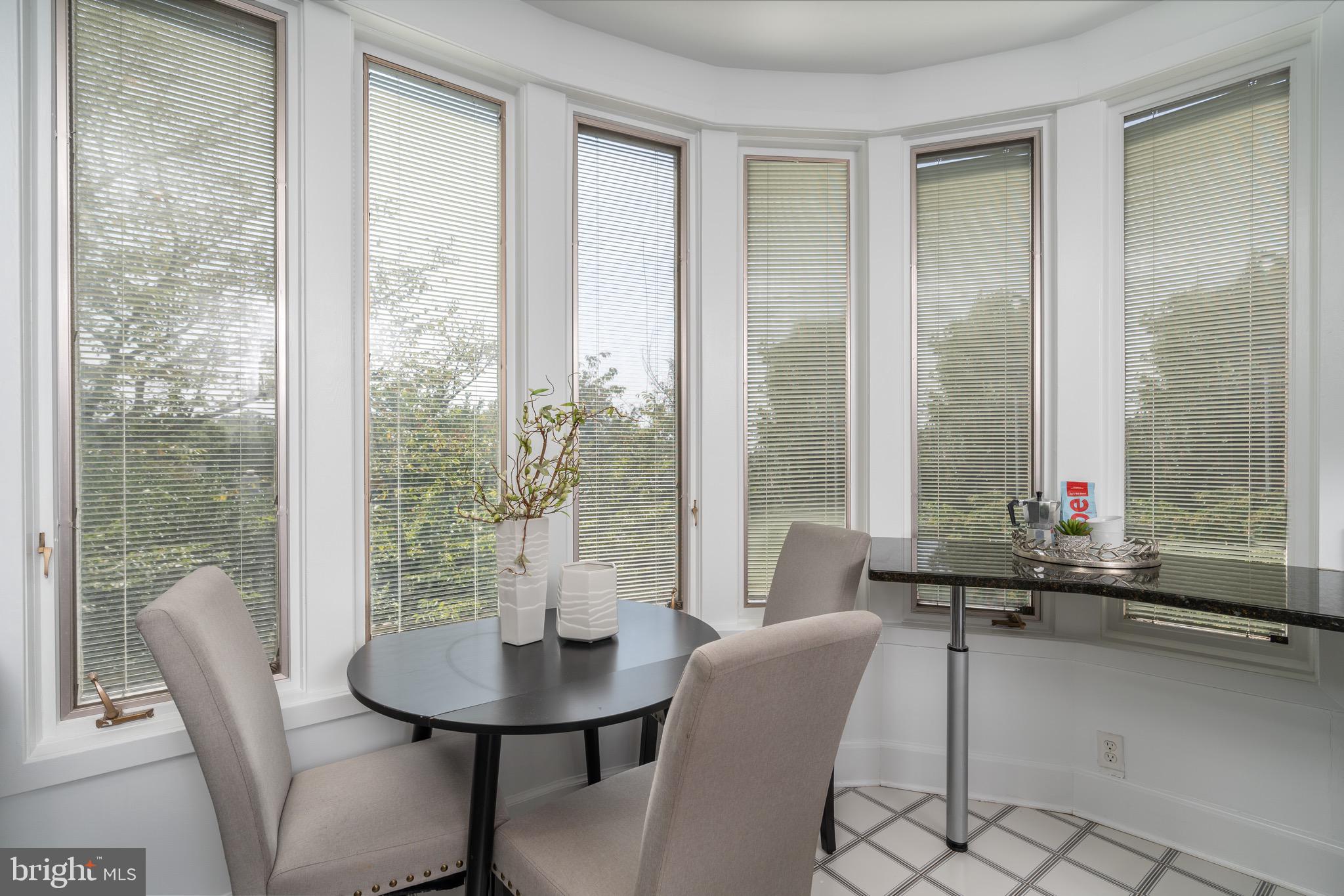 4518 FOXHALL CRESCENT NW