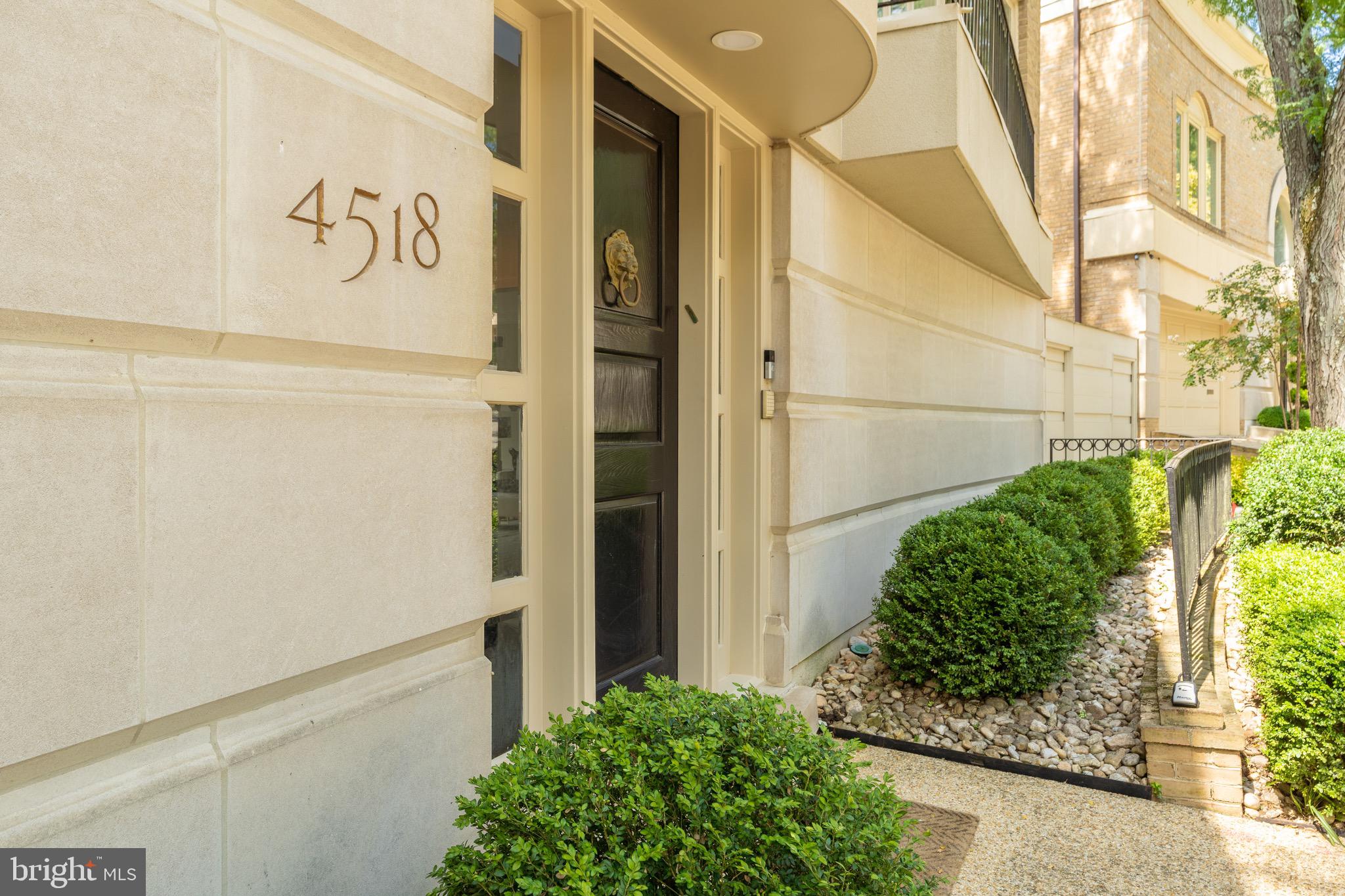 4518 FOXHALL CRESCENT NW