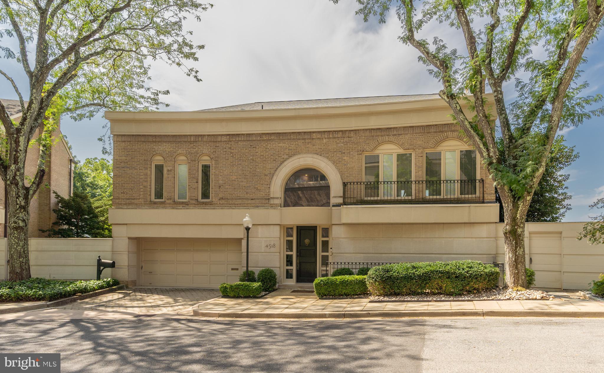 4518 FOXHALL CRESCENT NW