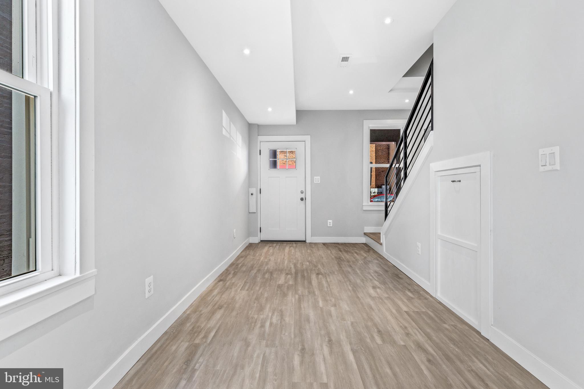 338 OAKDALE PLACE NW