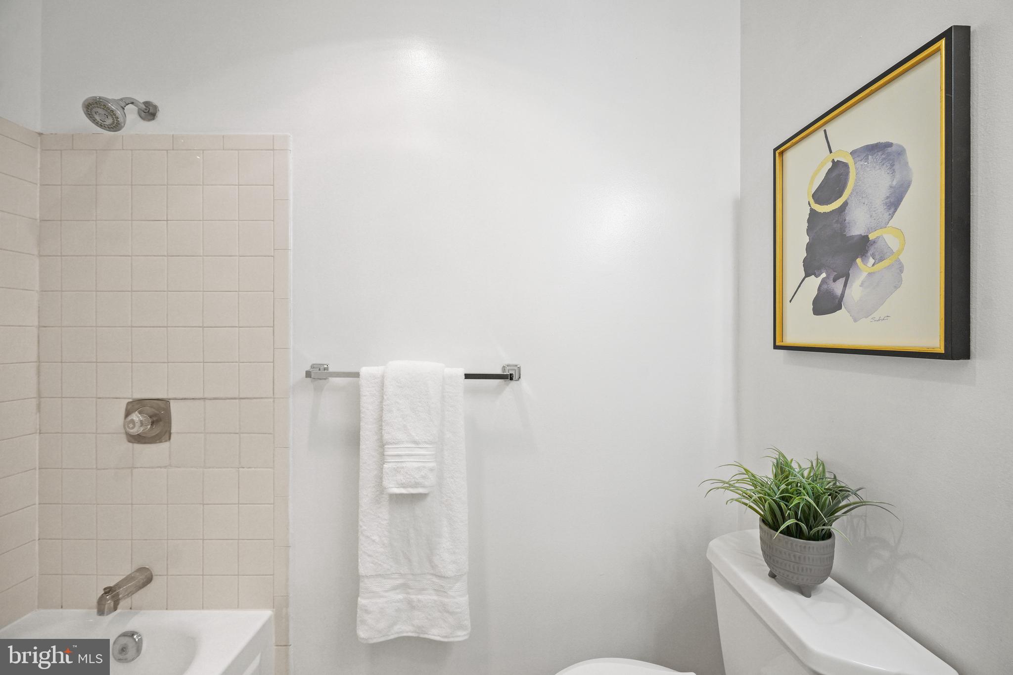 1201 O STREET NW # 1B