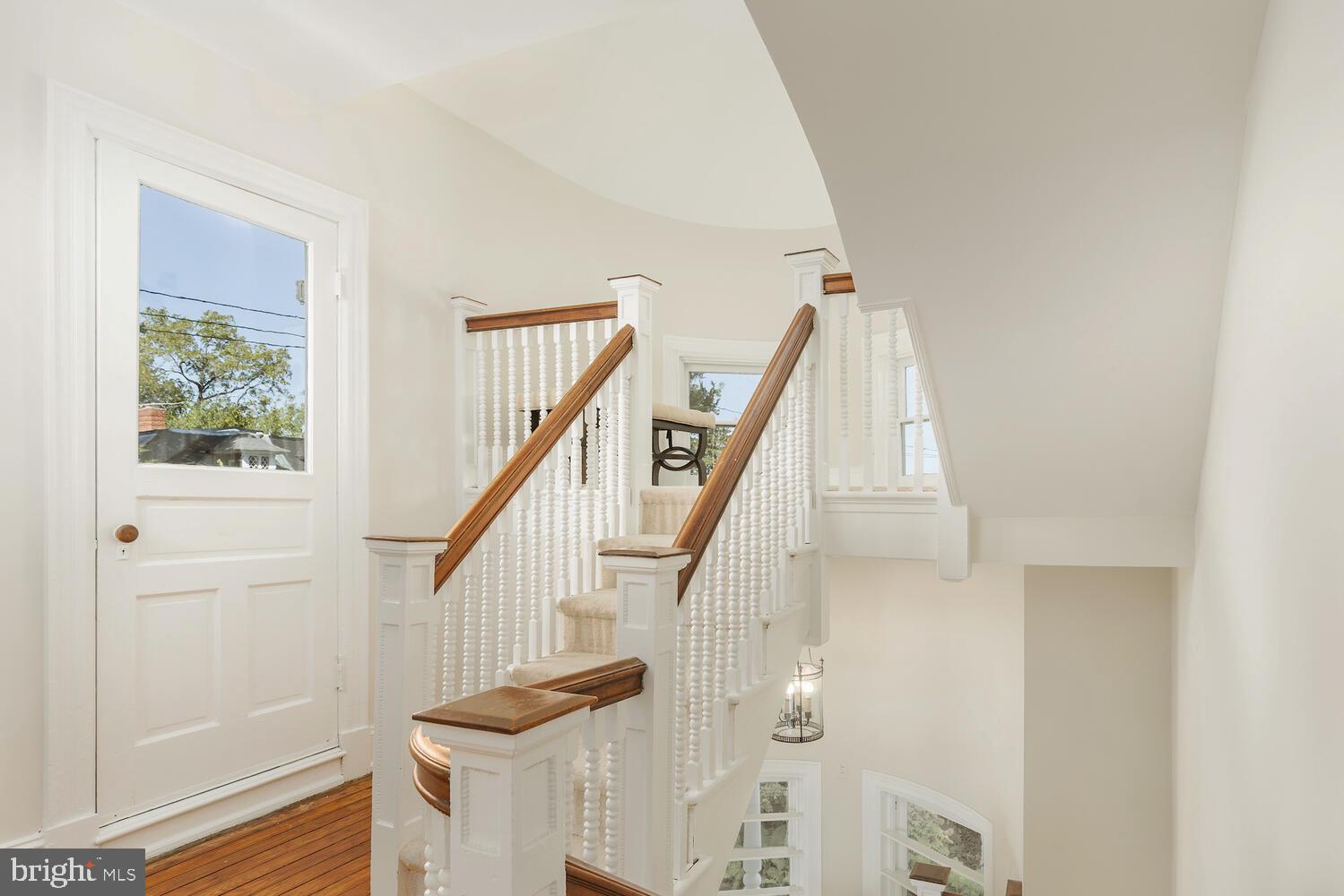 3034 NEWARK STREET NW