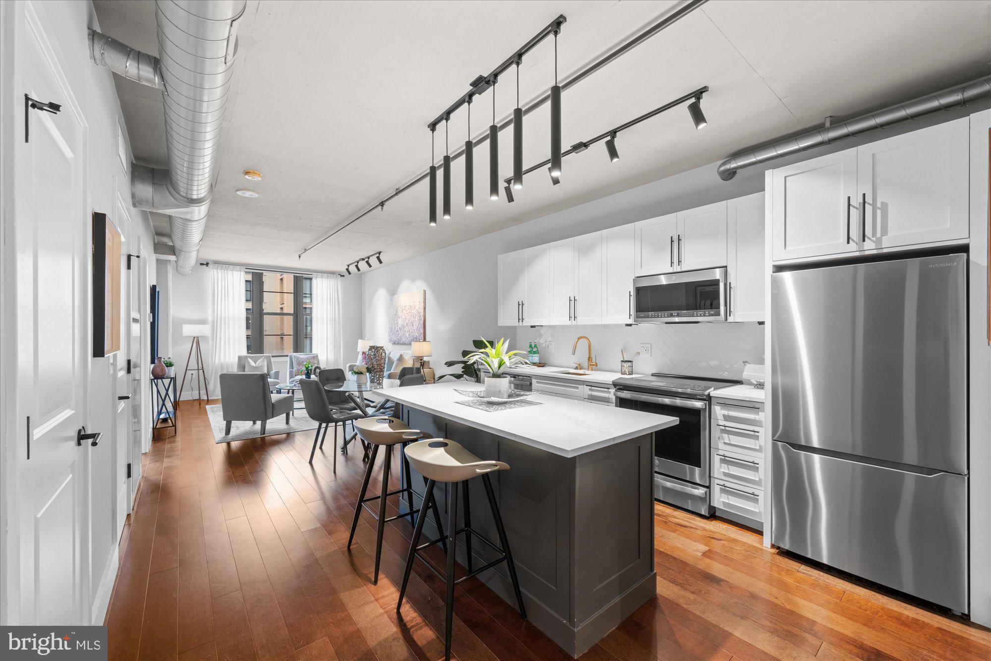 2125 14TH STREET NW 525