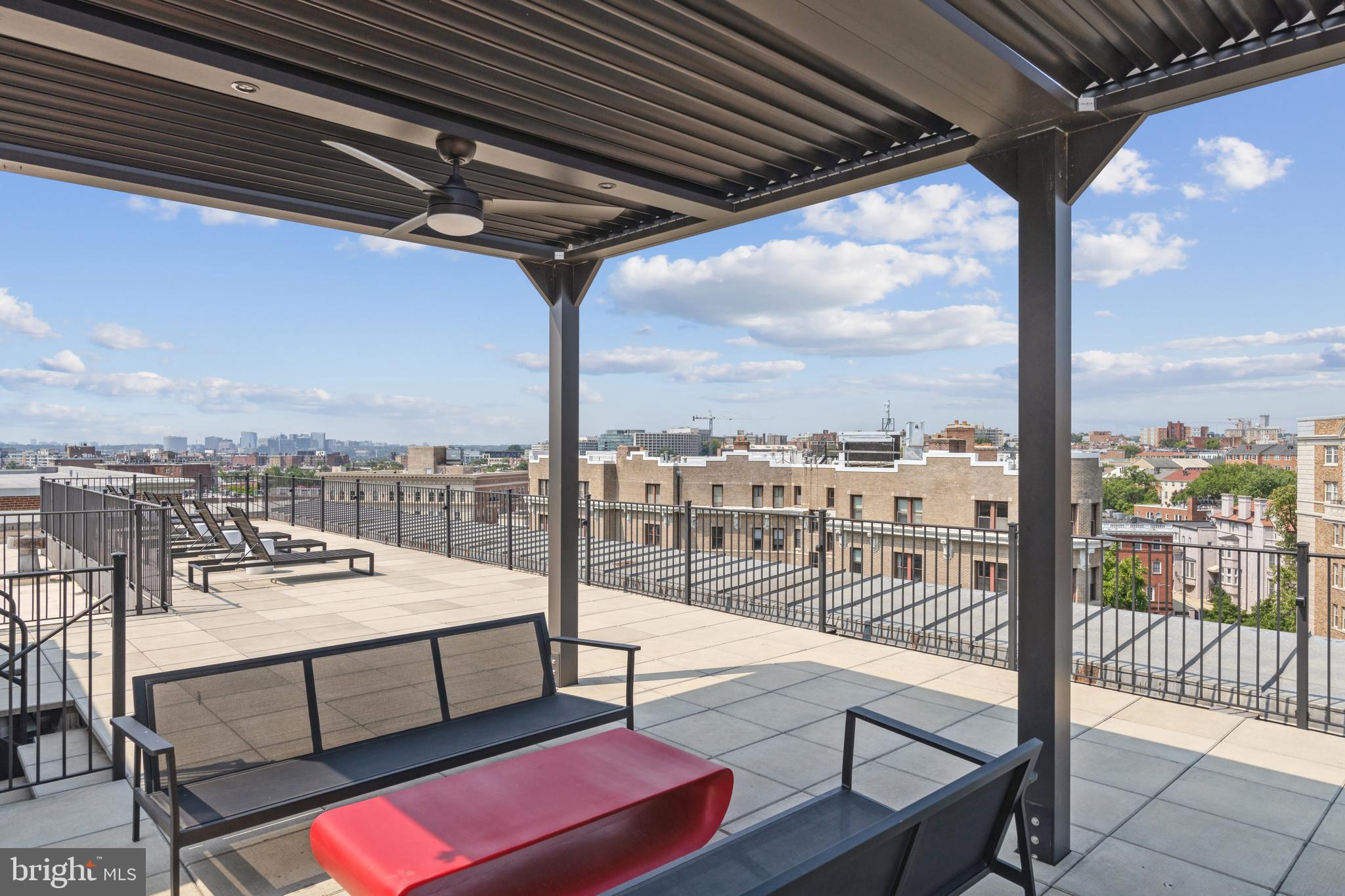 2039 NEW HAMPSHIRE AVENUE NW 306