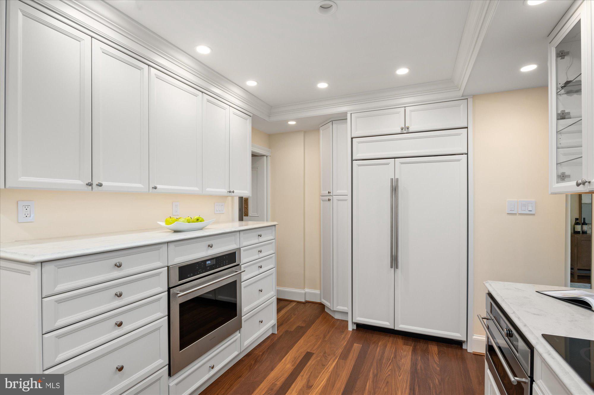 2700 CALVERT STREET NW 417