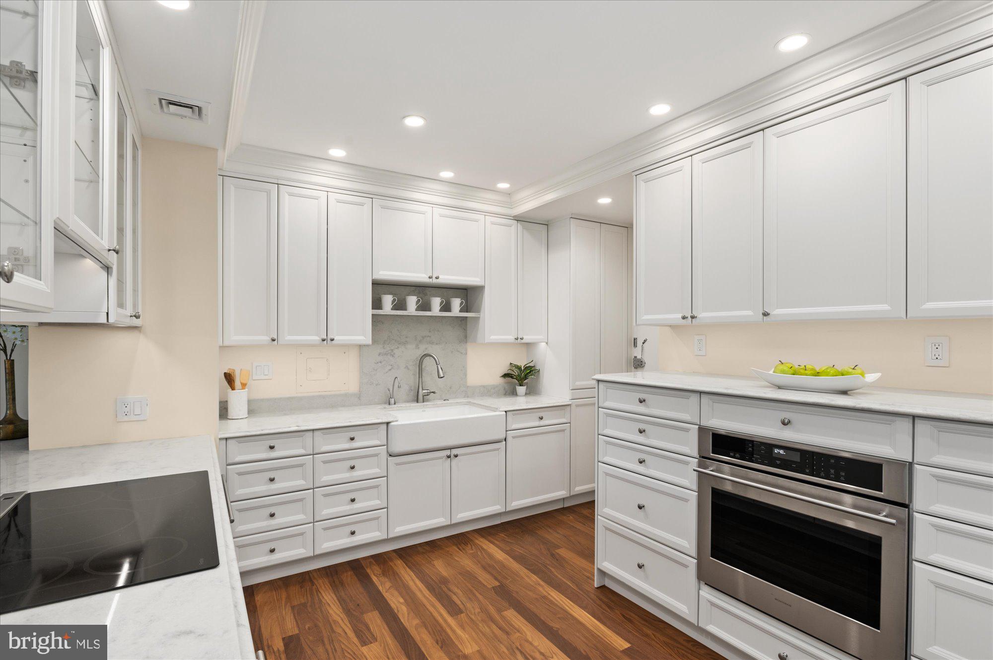 2700 CALVERT STREET NW 417