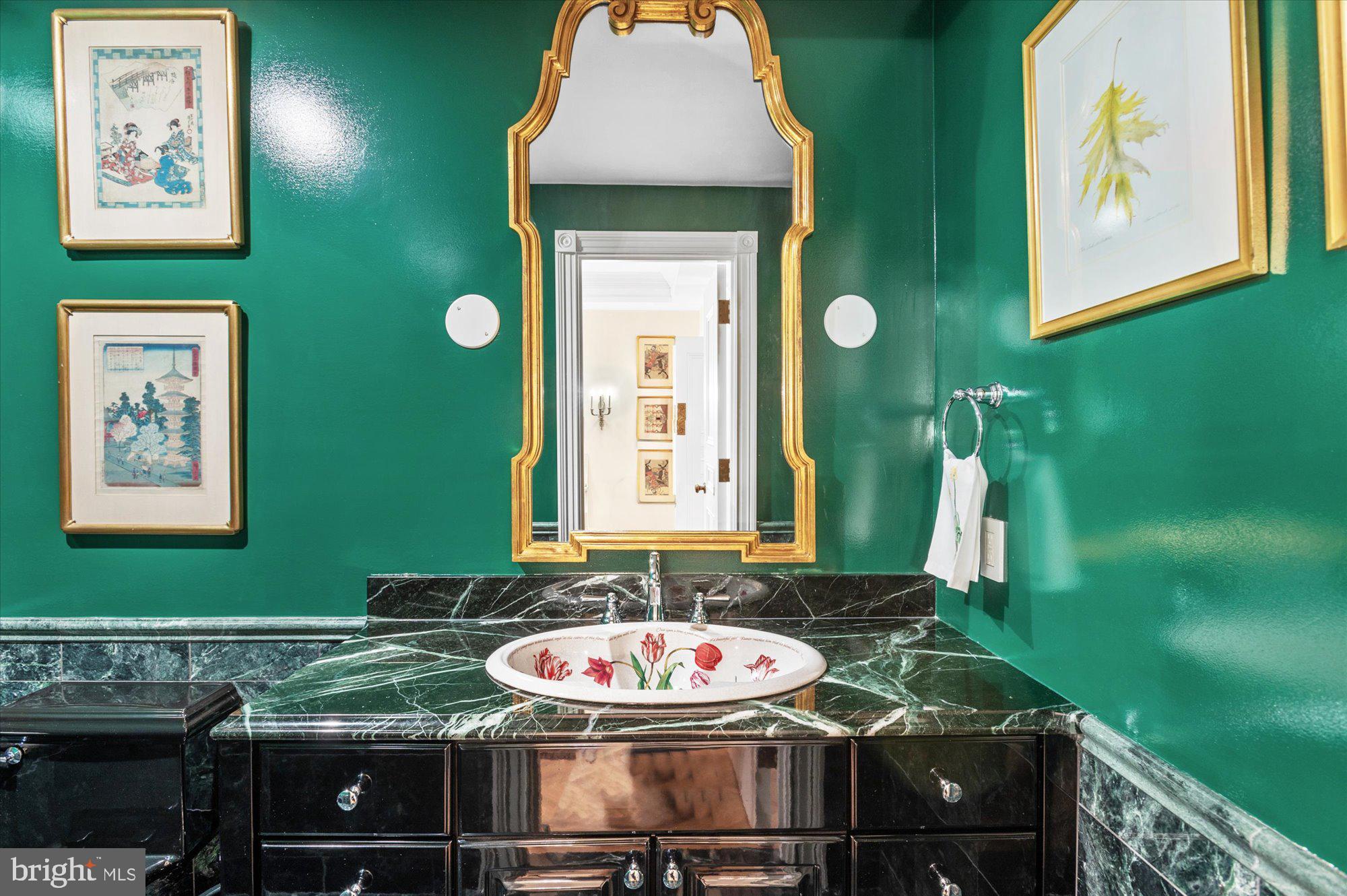 2700 CALVERT STREET NW 417