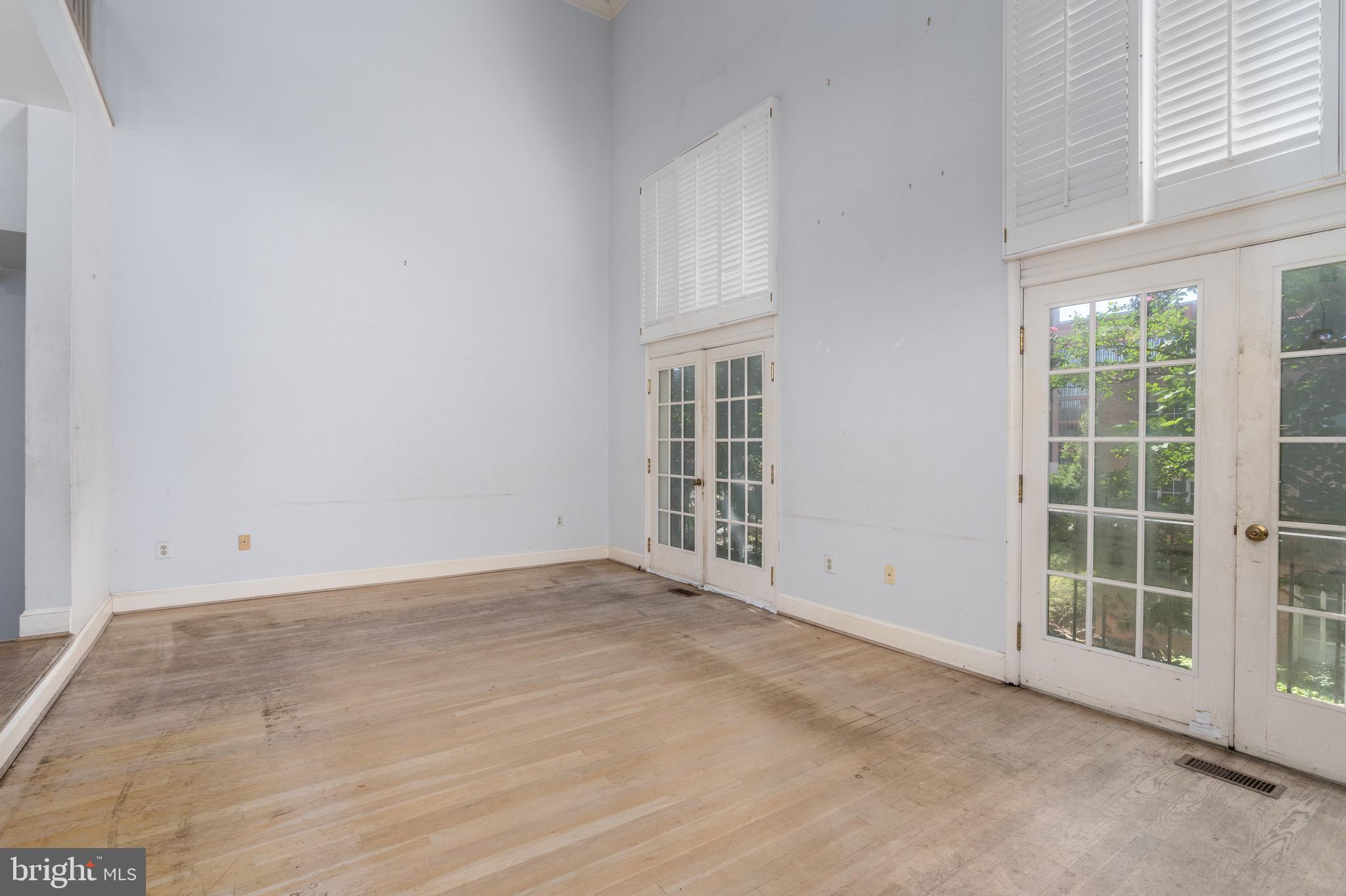 3743 WINFIELD LANE NW