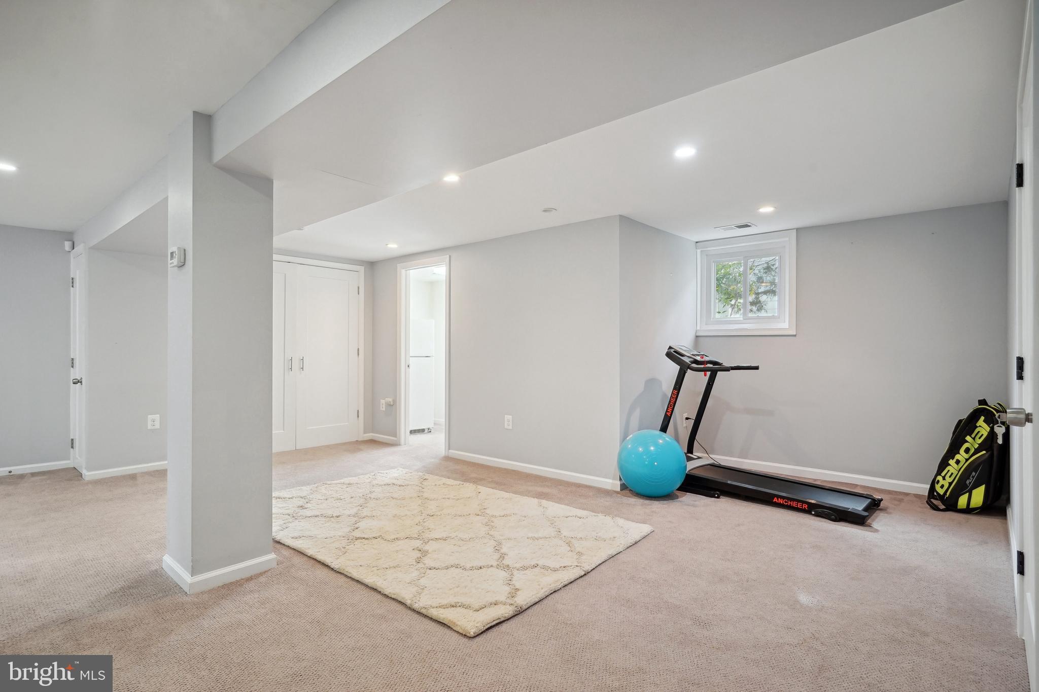 3427 OLIVER STREET NW