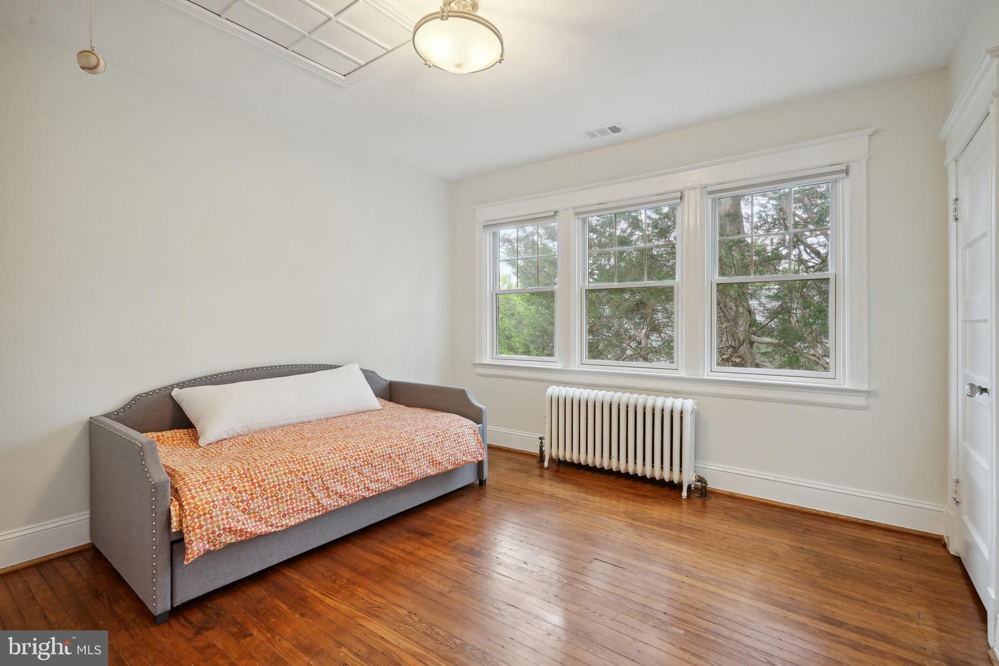 3427 OLIVER STREET NW