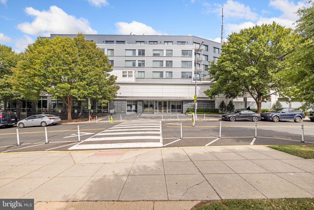 4101 ALBEMARLE STREET NW 541
