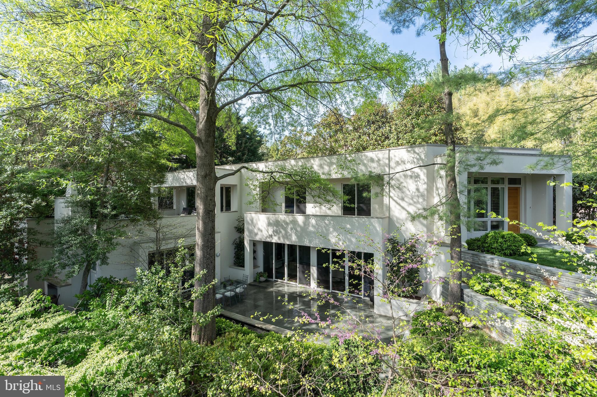 2738 CHAIN BRIDGE ROAD NW