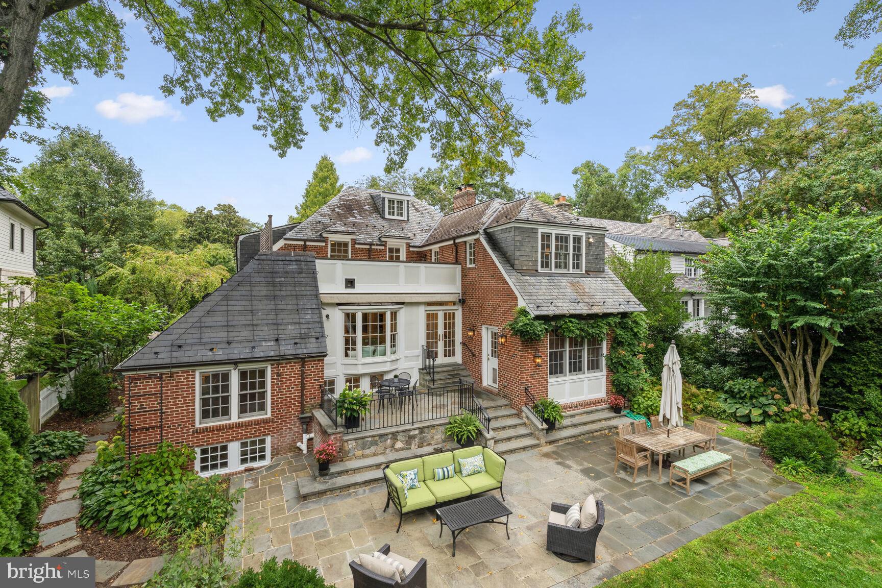 4828 QUEBEC STREET NW