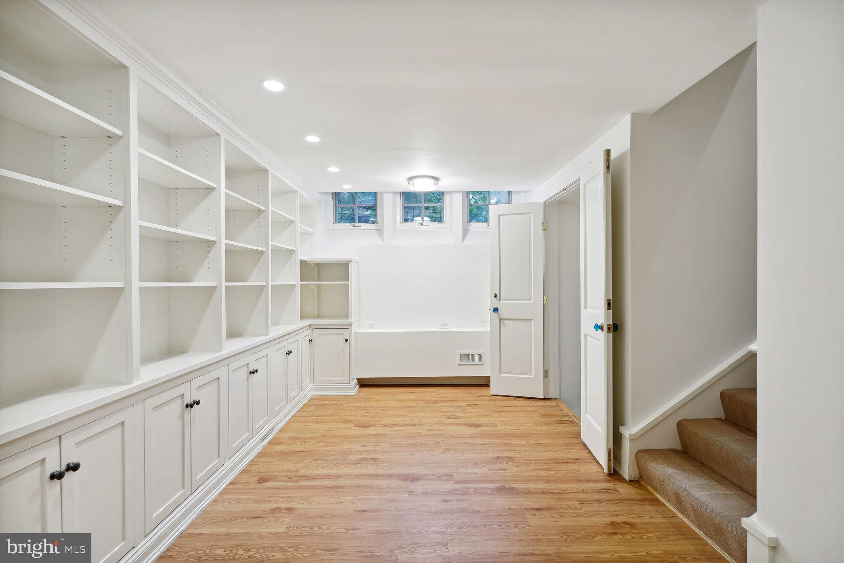 4828 QUEBEC STREET NW