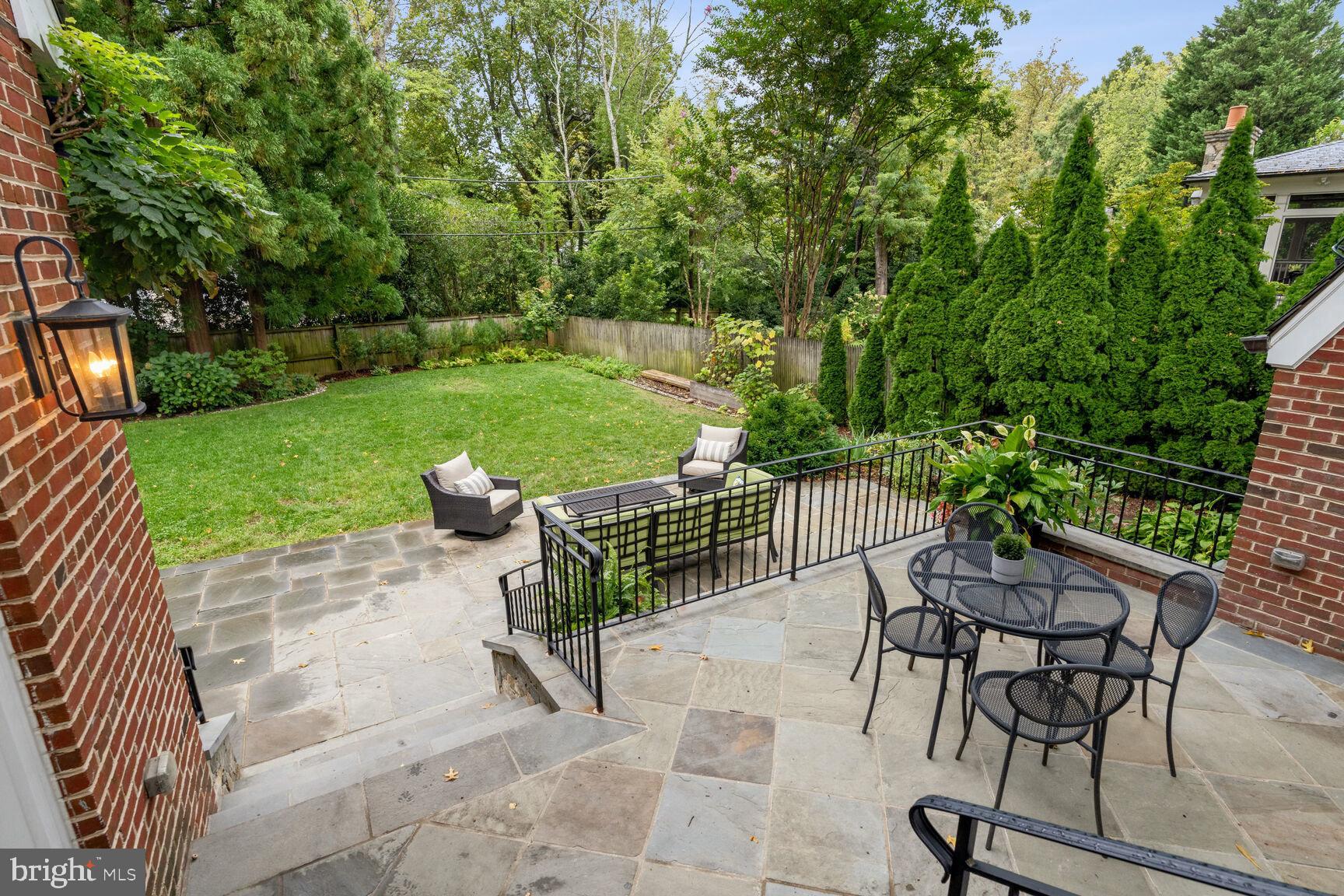 4828 QUEBEC STREET NW