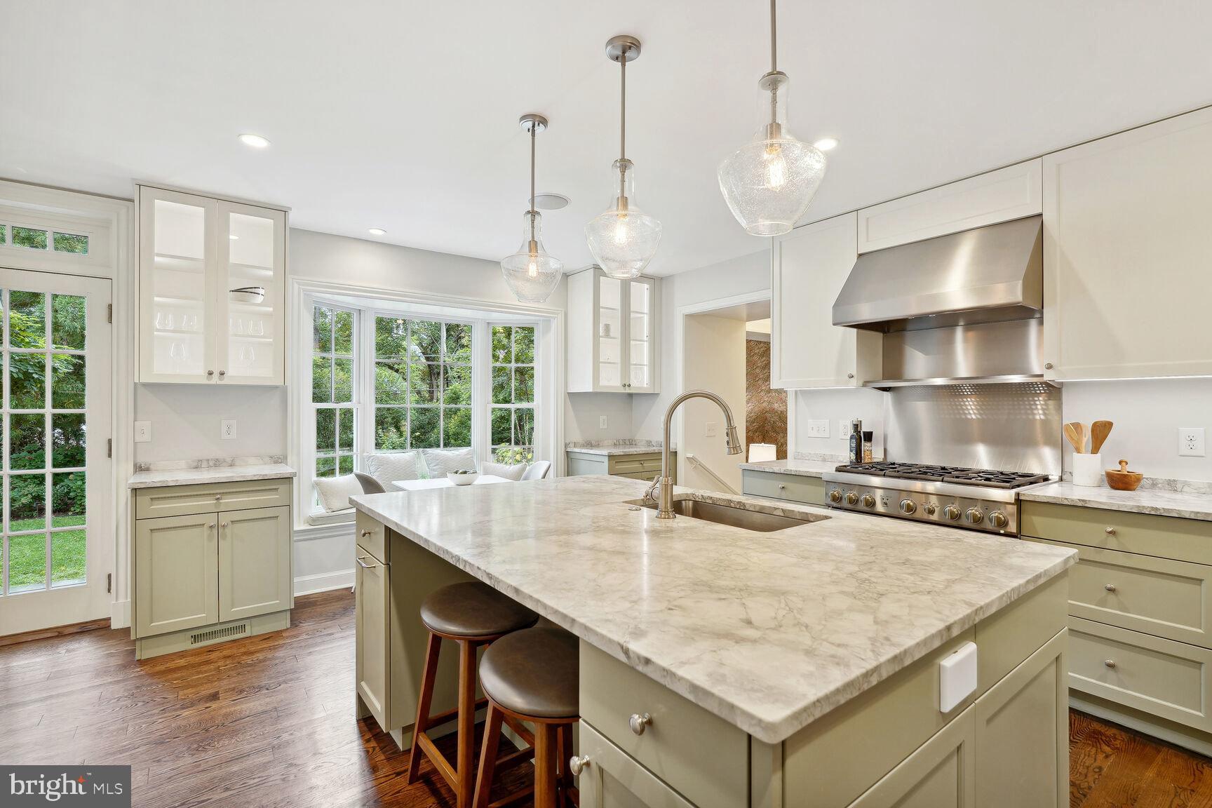 4828 QUEBEC STREET NW