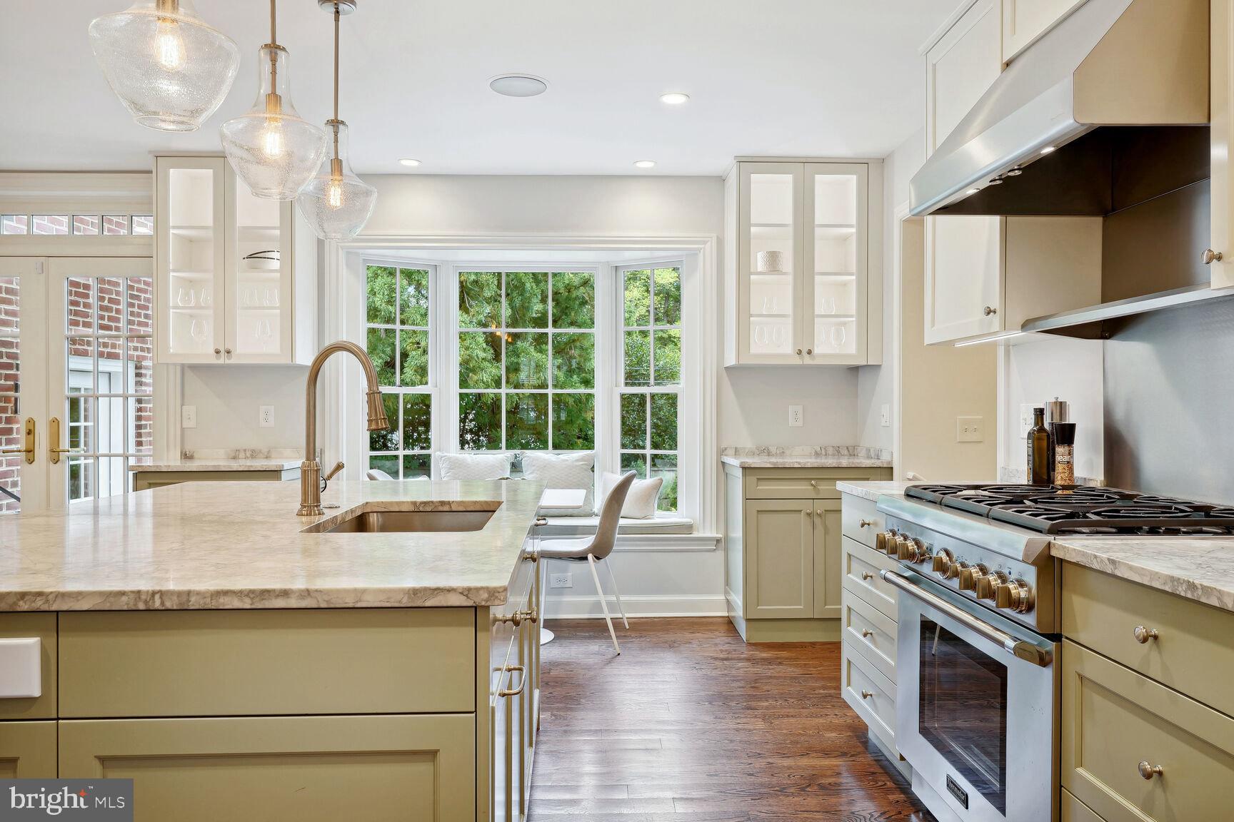 4828 QUEBEC STREET NW