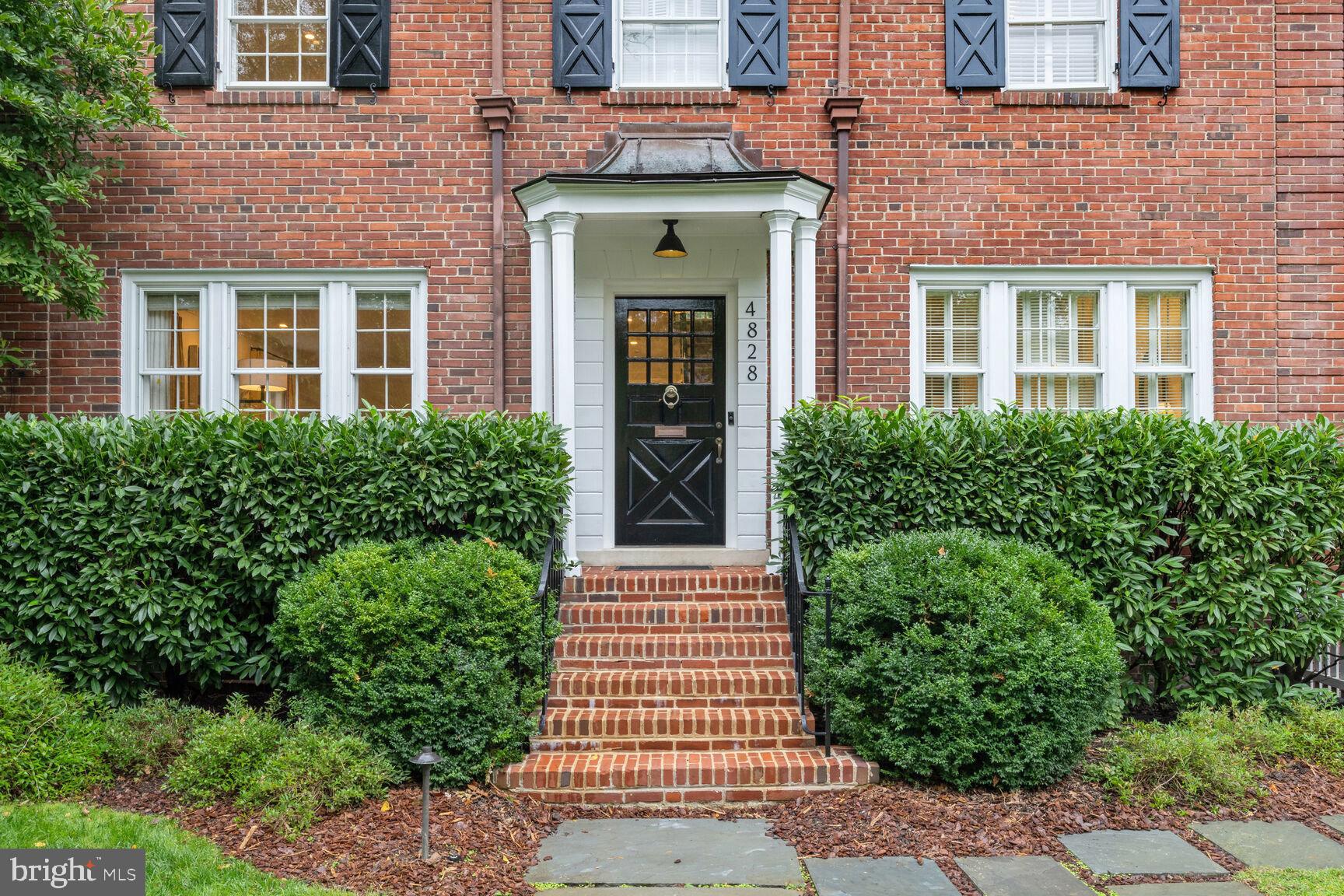 4828 QUEBEC STREET NW