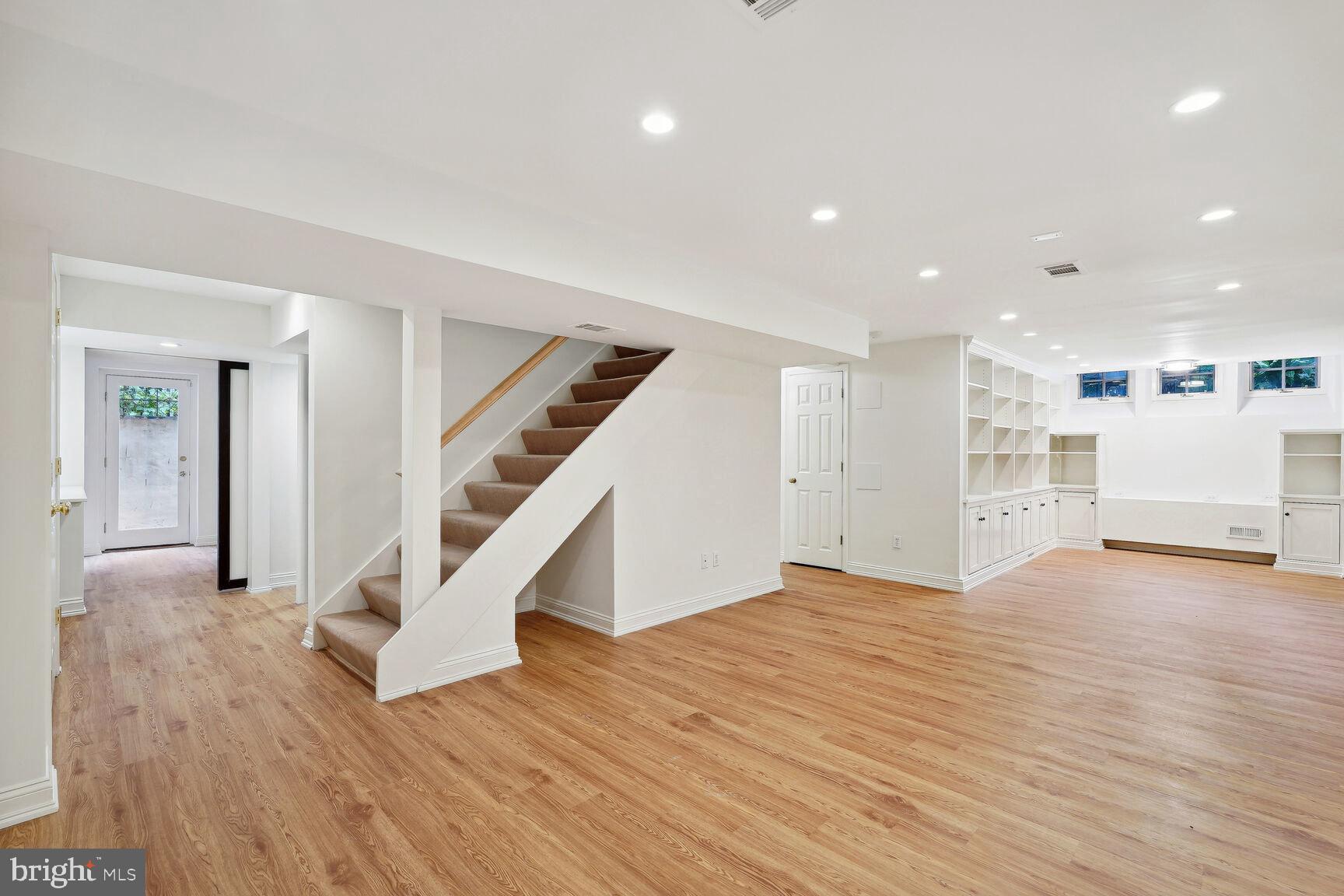 4828 QUEBEC STREET NW