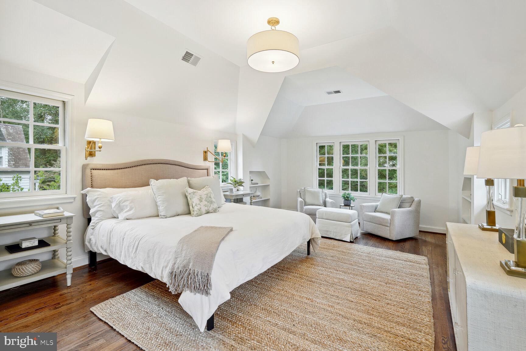 4828 QUEBEC STREET NW