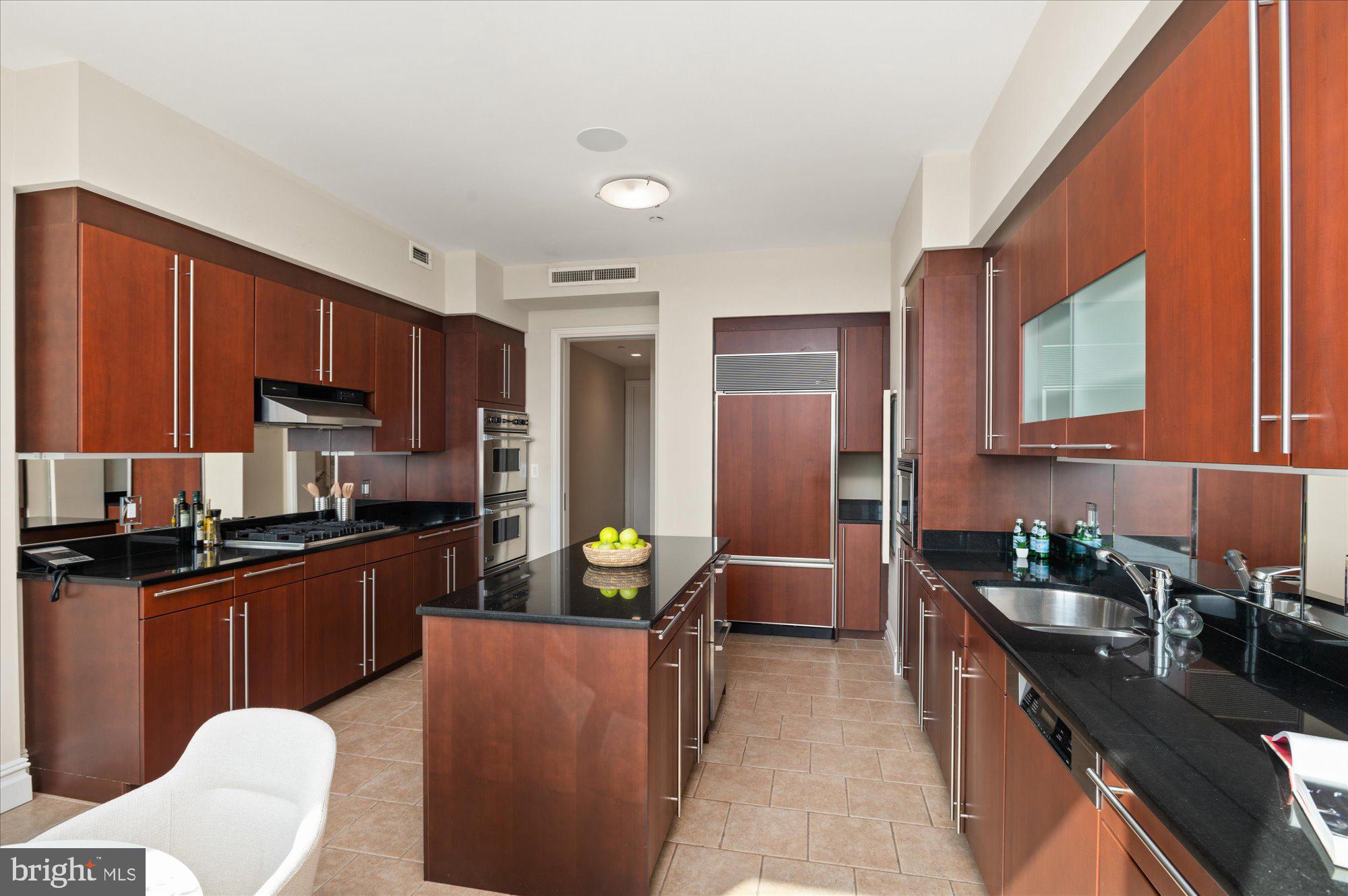 3150 SOUTH STREET NW PH1F