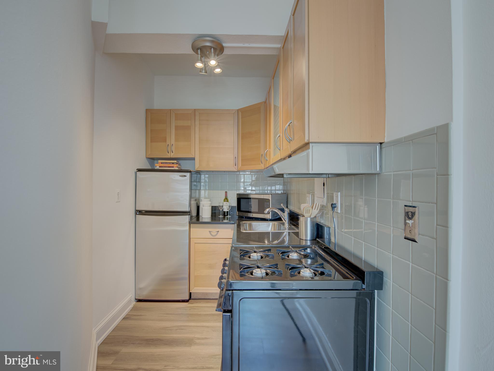 2040 BELMONT ROAD 2040 NW 425