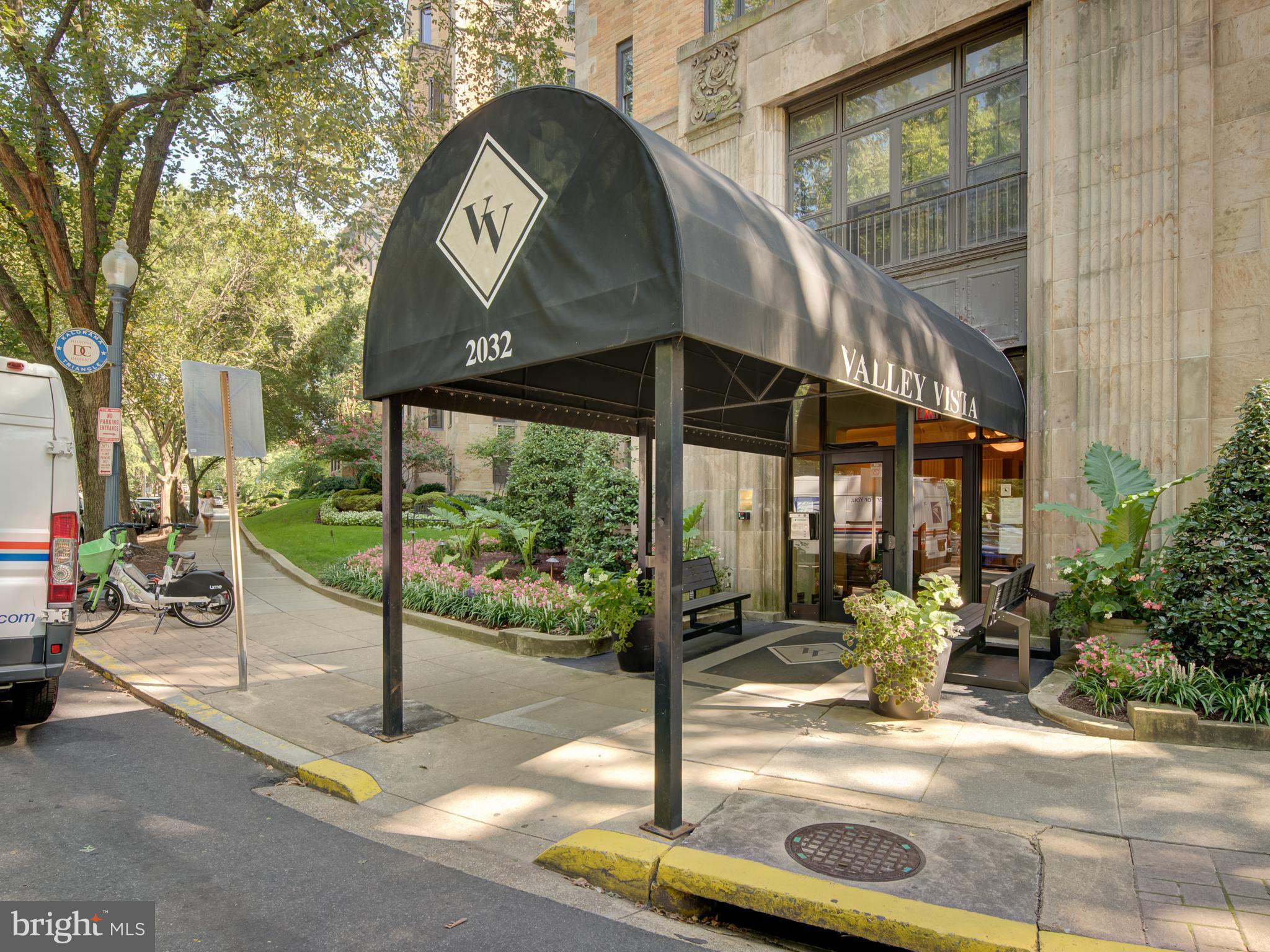 2040 BELMONT ROAD 2040 NW 425