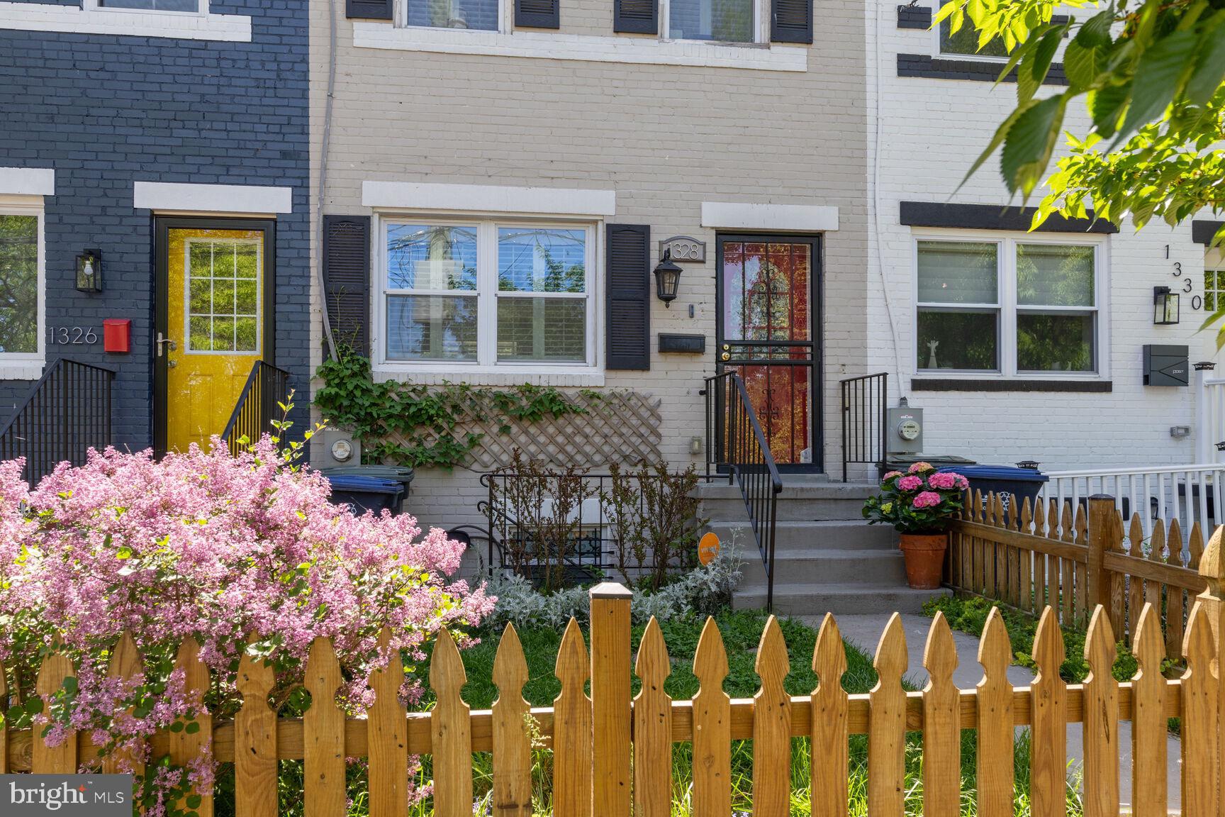 1328 TALBERT TERRACE SE