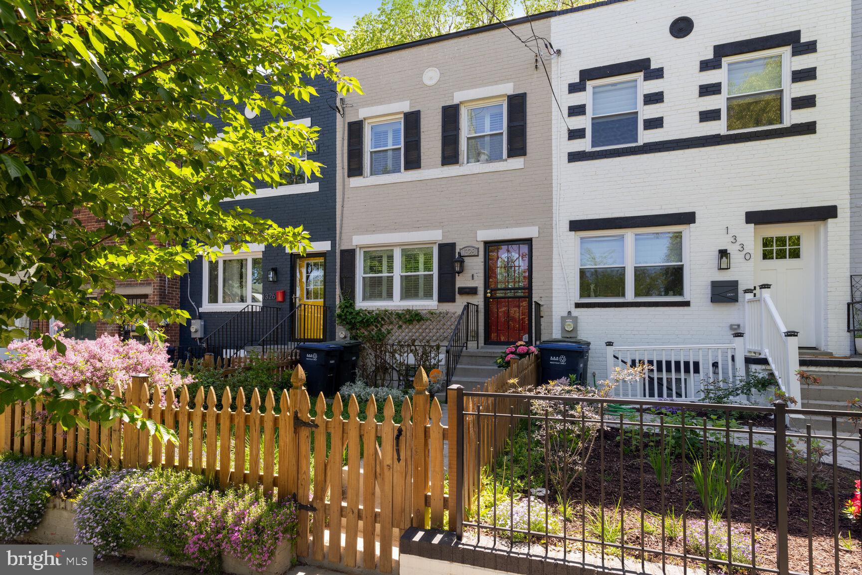 1328 TALBERT TERRACE SE