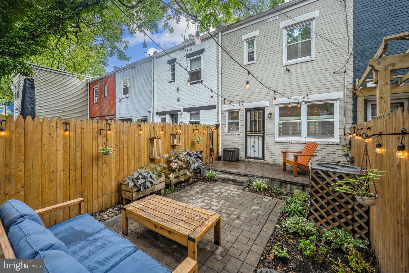 1328 TALBERT TERRACE SE