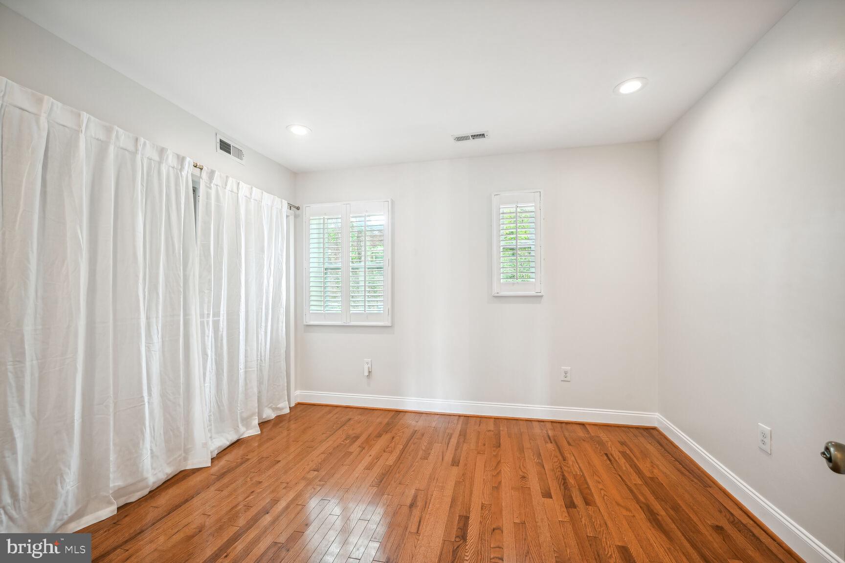 1328 TALBERT TERRACE SE