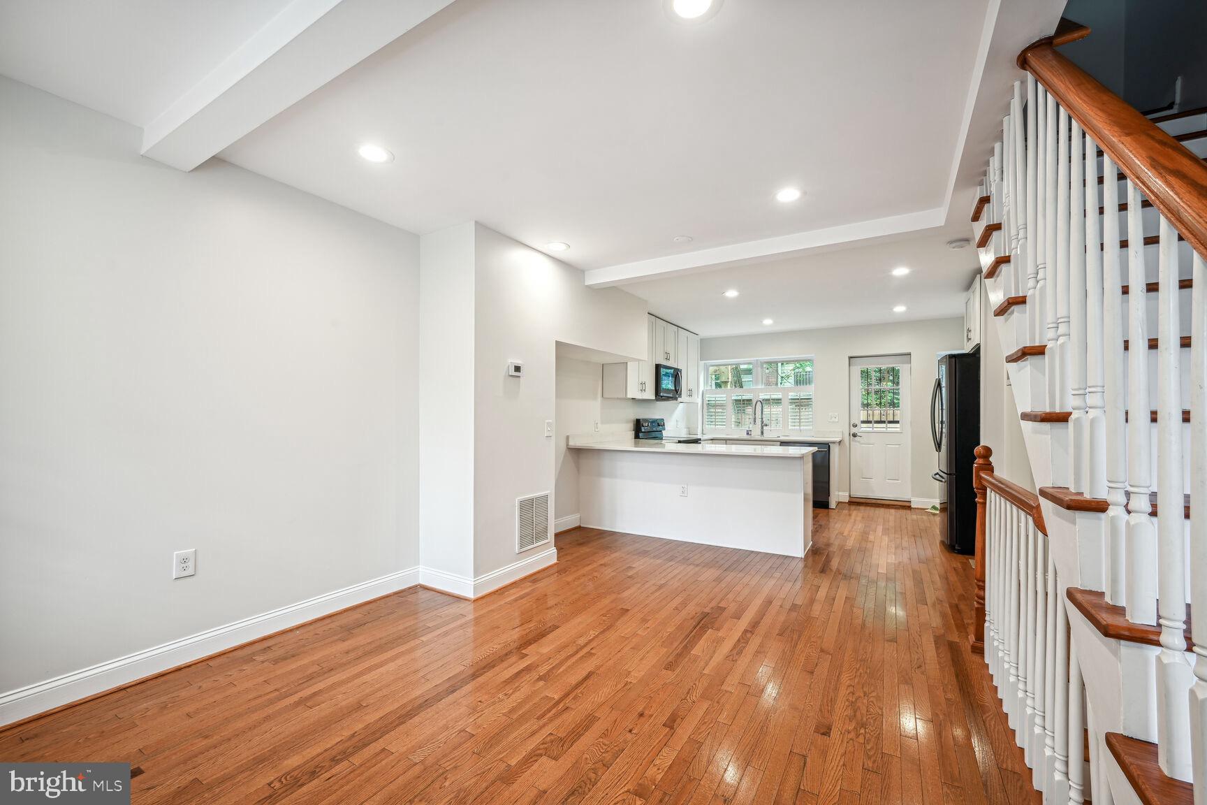 1328 TALBERT TERRACE SE