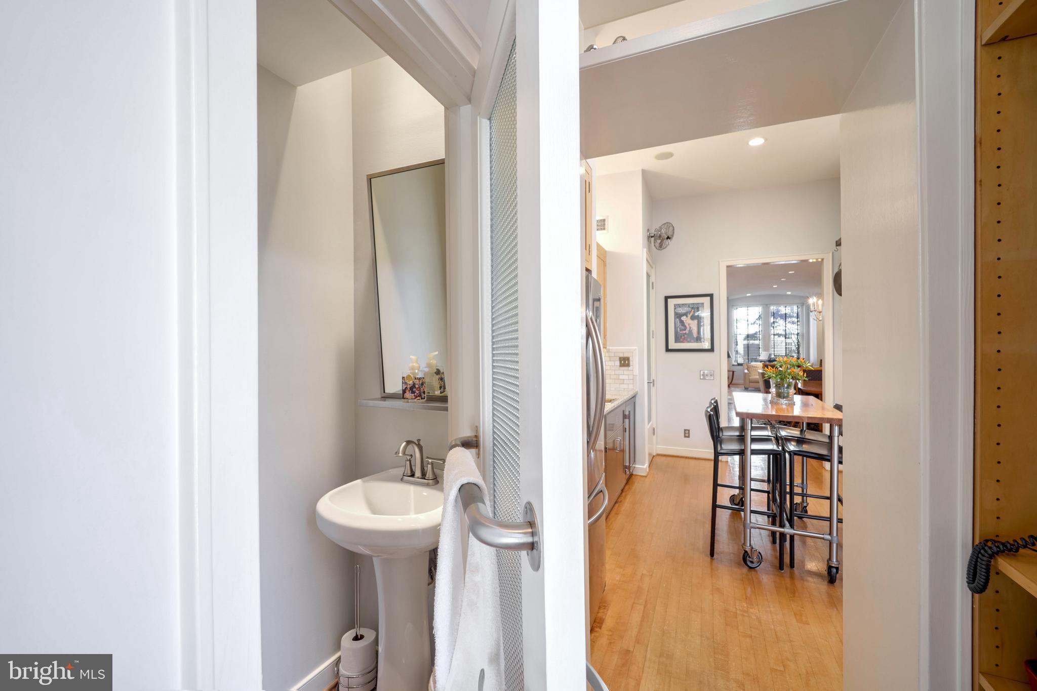 2020 HILLYER PLACE NW