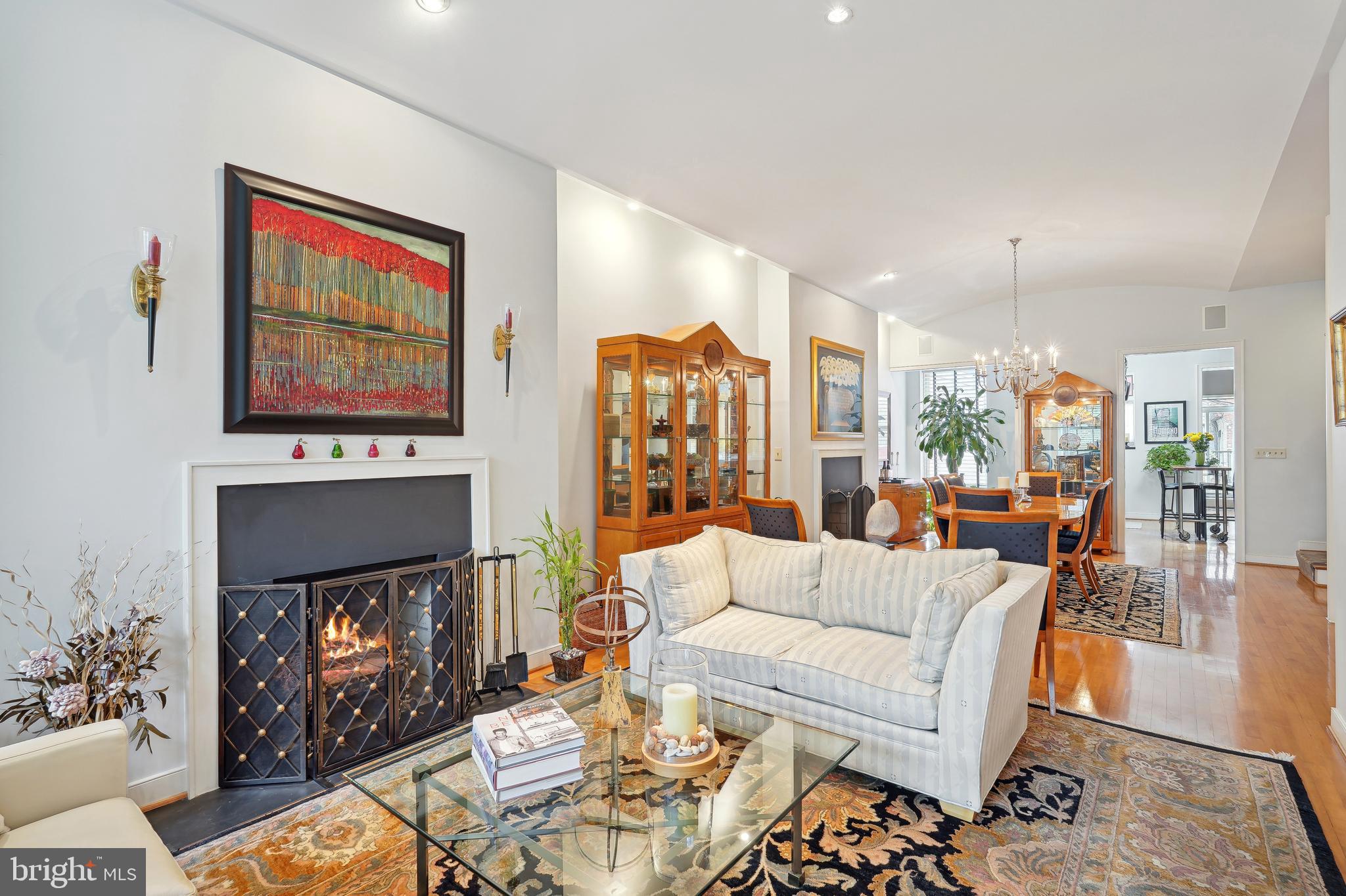 2020 HILLYER PLACE NW