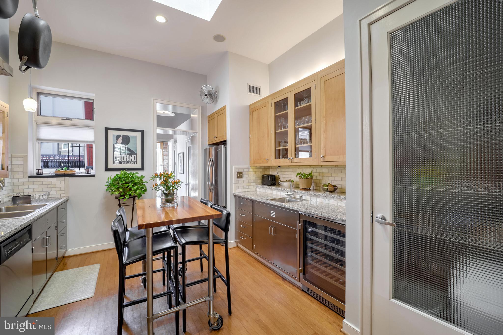 2020 HILLYER PLACE NW