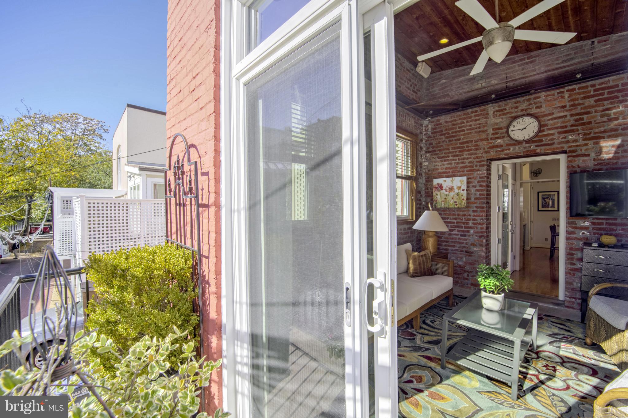 2020 HILLYER PLACE NW