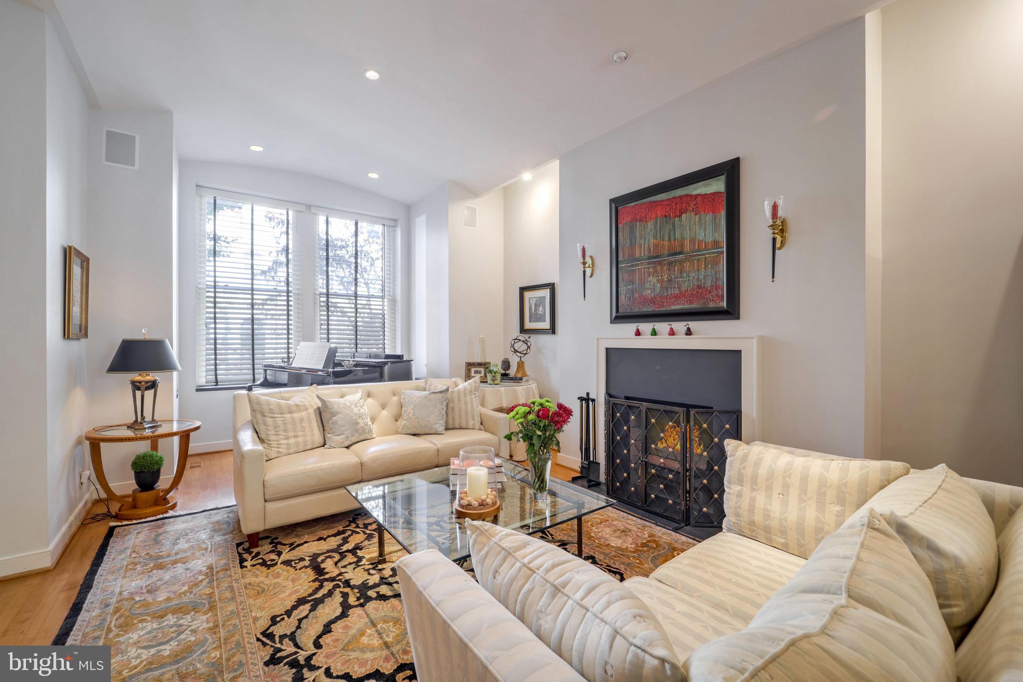 2020 HILLYER PLACE NW