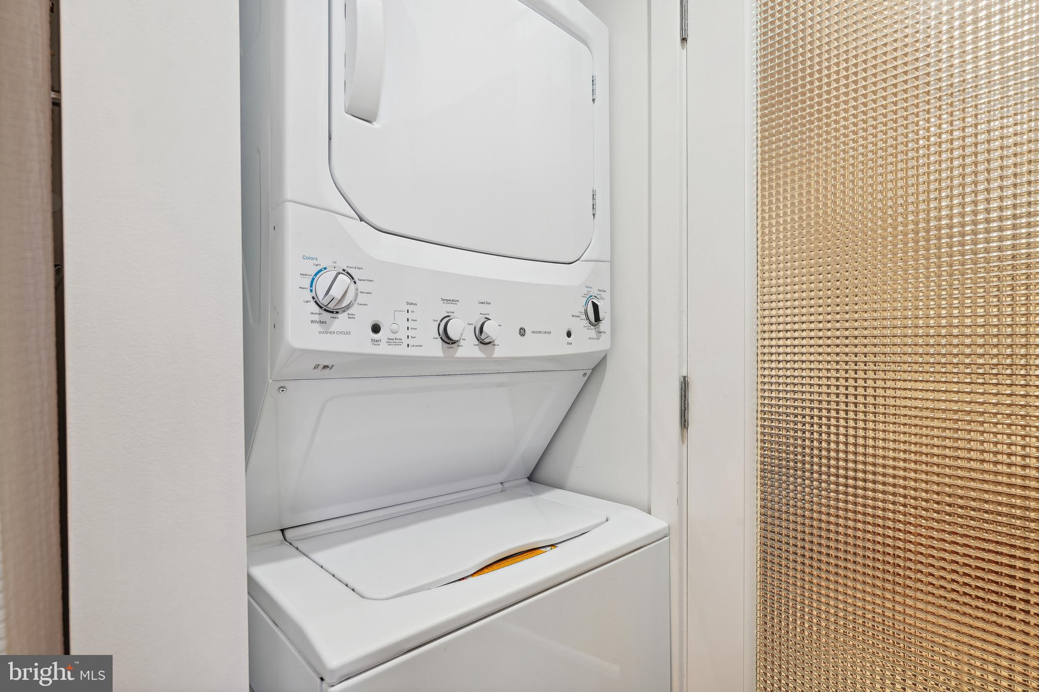 2020 HILLYER PLACE NW