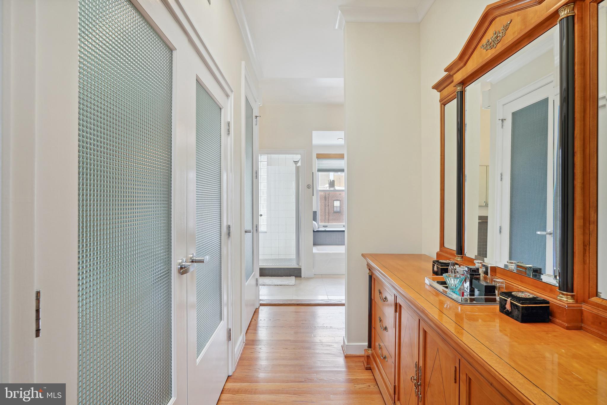 2020 HILLYER PLACE NW