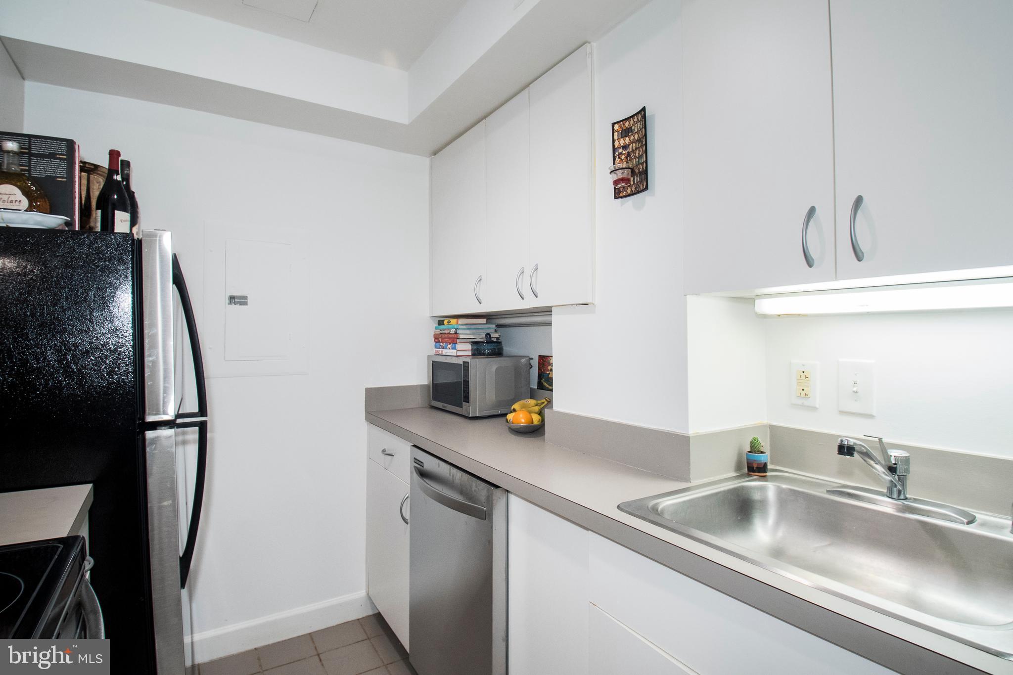 1801 CALVERT STREET NW G8