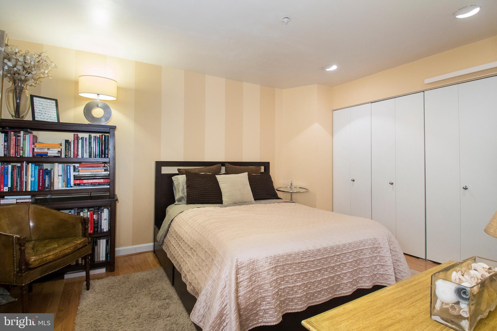 1801 CALVERT STREET NW G8