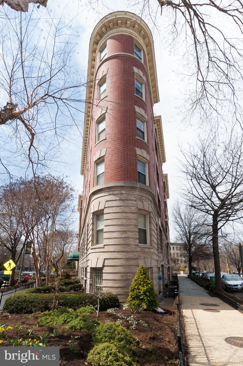 1801 CALVERT STREET NW G8