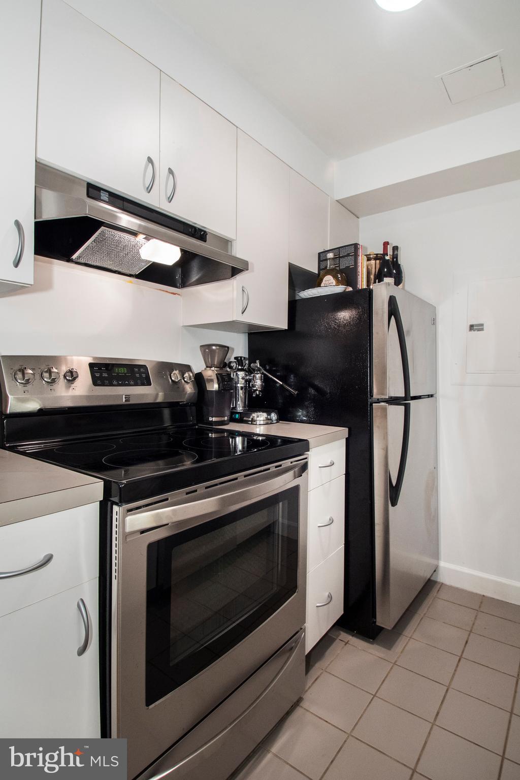 1801 CALVERT STREET NW G8