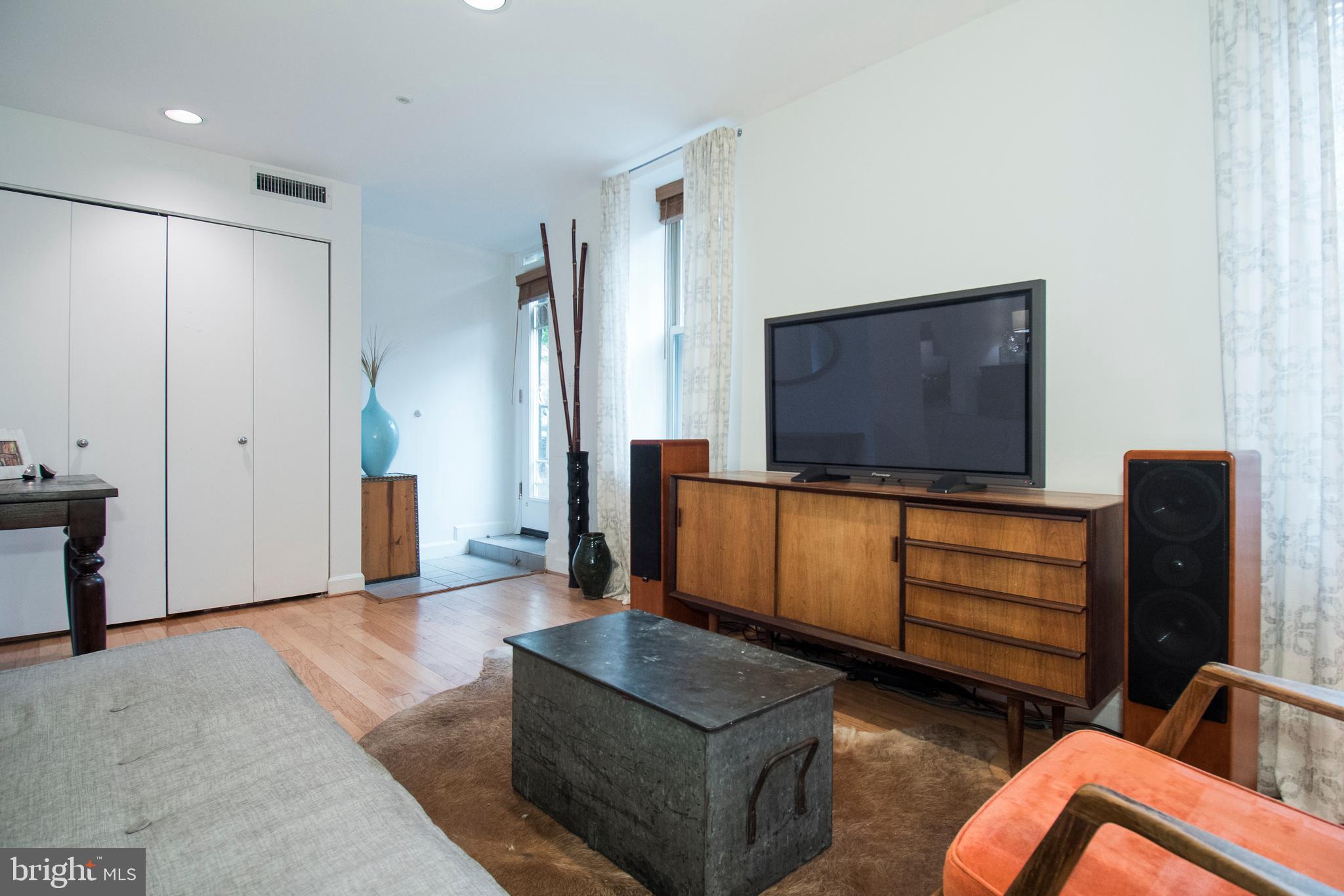 1801 CALVERT STREET NW G8