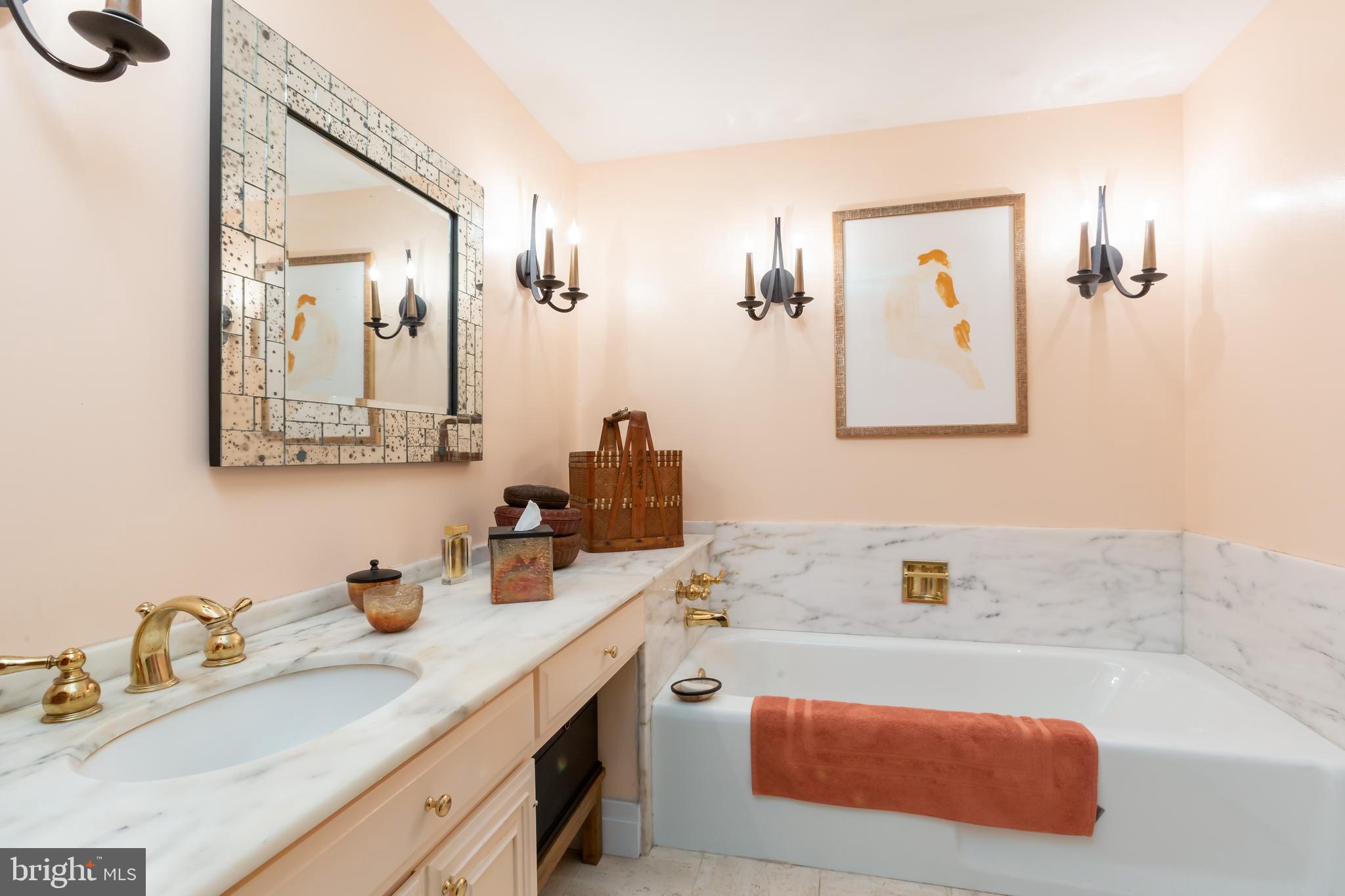 2700 NW VIRGINIA AVENUE NW 809