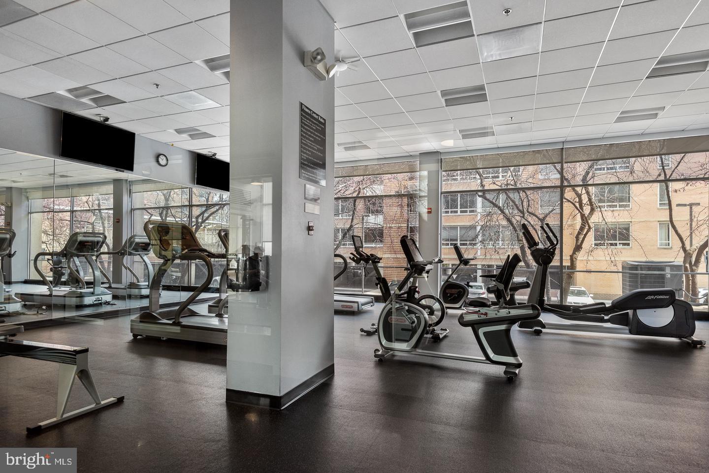 800 4TH STREET SW S313