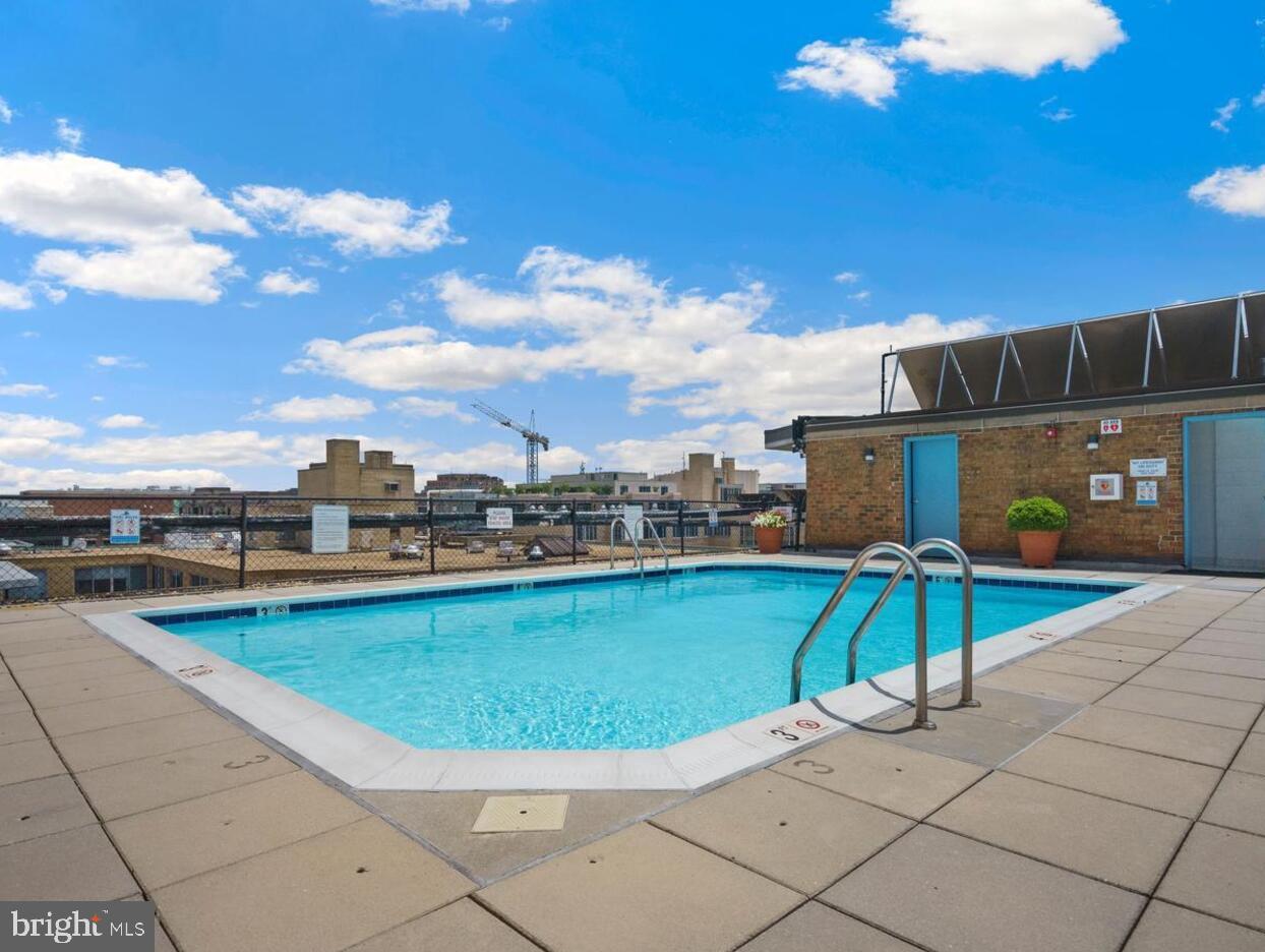 1718 P STREET NW 803